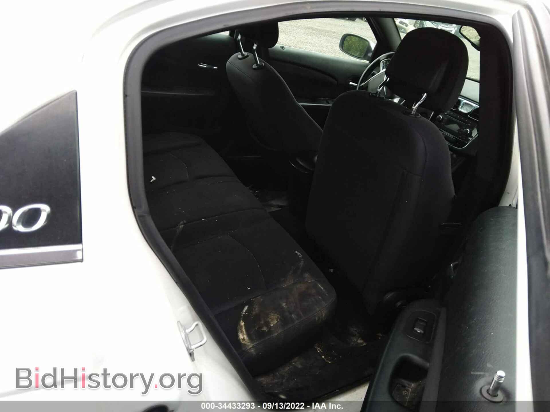 2013 CHRYSLER 200 - VIN: 1C3CCBBB6DN606740 - Photo 8