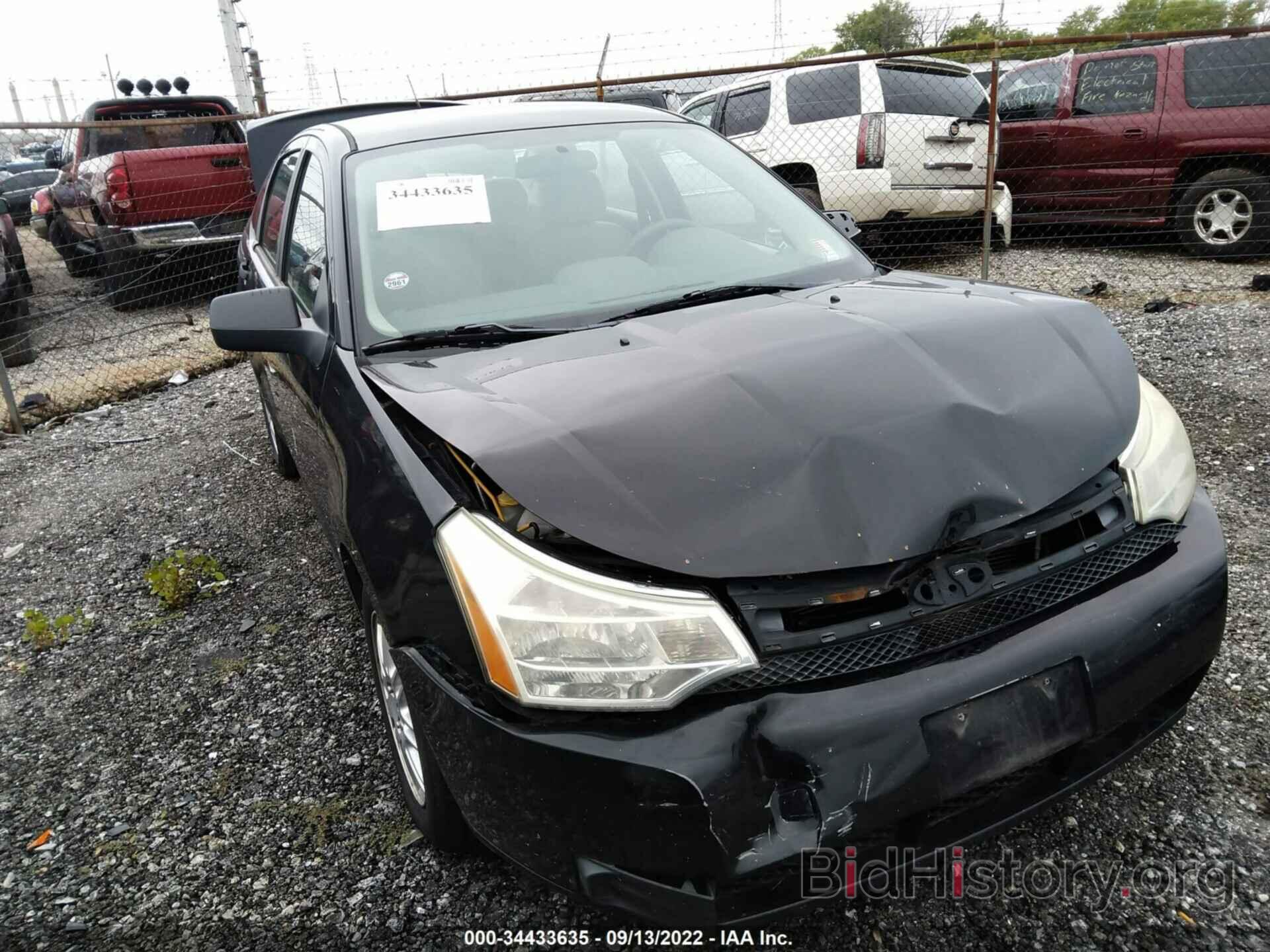 Photo 1FAHP3FN5AW297225 - FORD FOCUS 2010