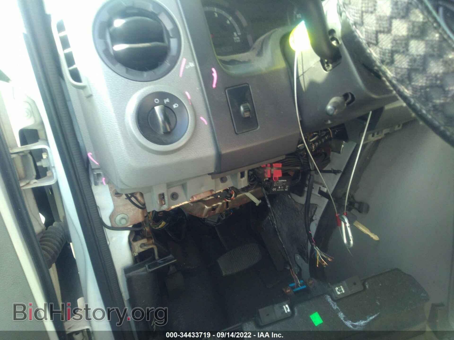 2010 FORD ECONOLINE CARGO VAN - VIN: 1FDSS3EP4ADA39691 - Фото 6