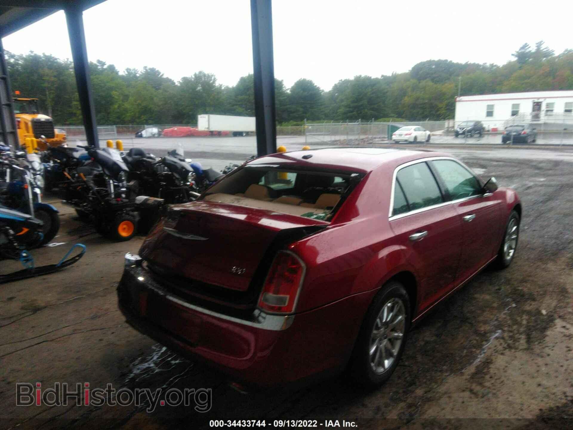 2012 CHRYSLER 300 - VIN: 2C3CCACG2CH165278 - Фото 11