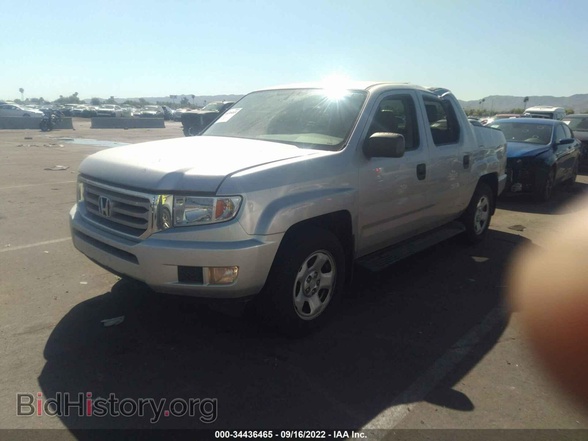 2013 HONDA RIDGELINE - VIN: 5FPYK1F29DB010732 - Фото 2