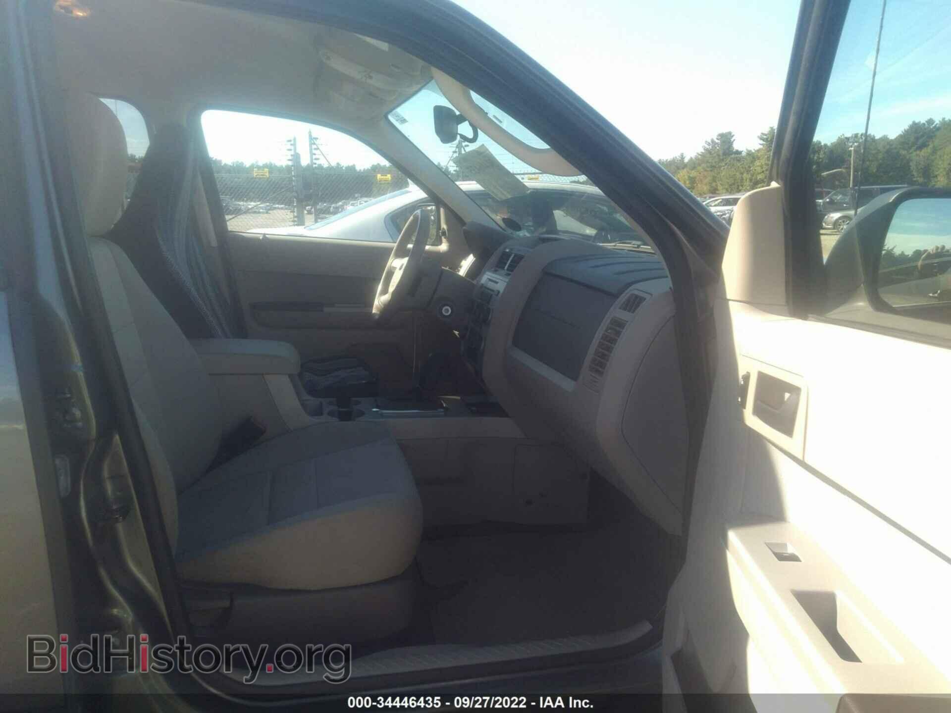 2011 FORD ESCAPE - VIN: 1FMCU9D75BKB61010 - Фото 5