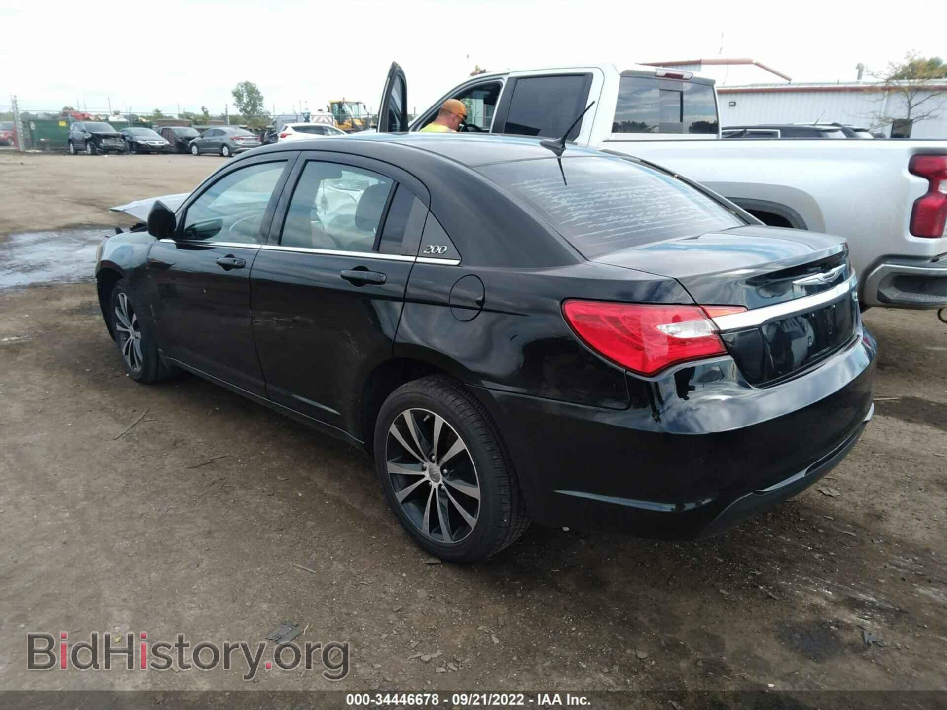 2013 CHRYSLER 200 - VIN: 1C3CCBCG3DN553411 - Фото 3