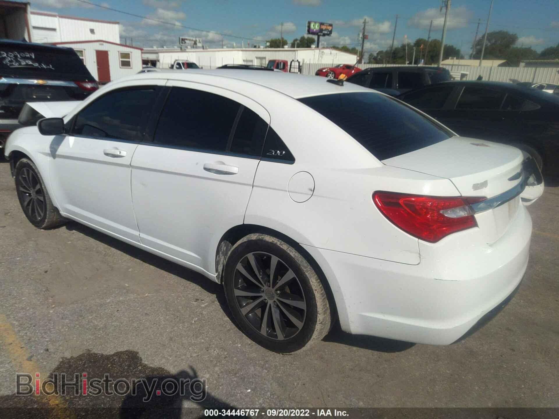 2014 CHRYSLER 200 - VIN: 1C3CCBBB1EN107409 - Фото 3