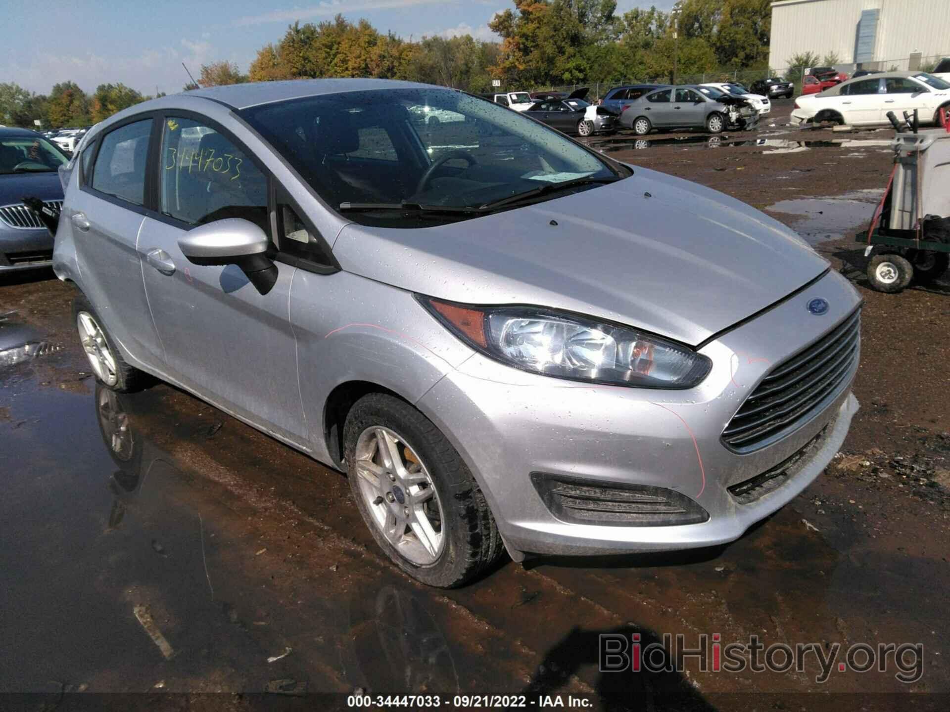 Photo 3FADP4EJ9JM129056 - FORD FIESTA 2018