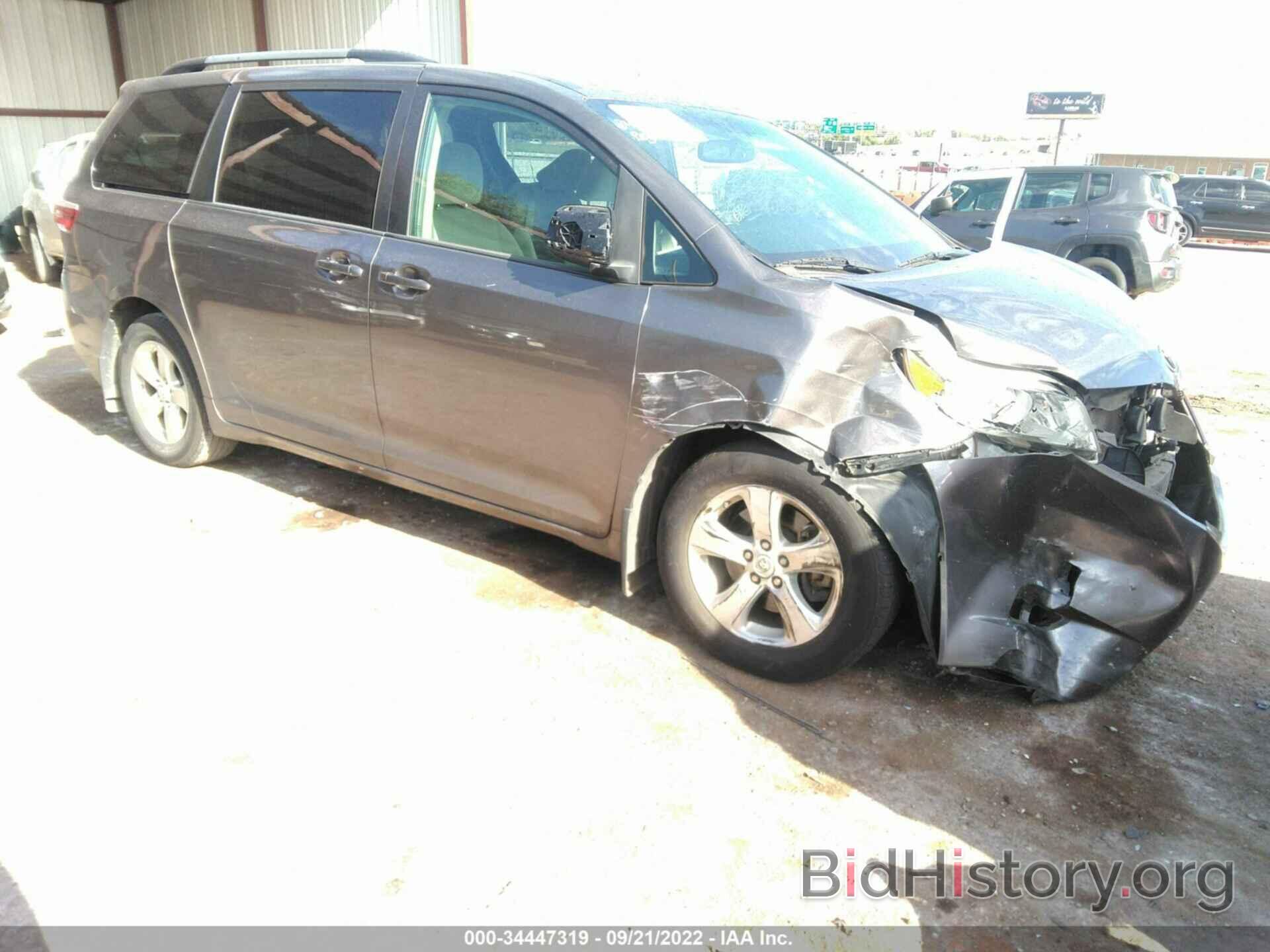 Photo 5TDKK3DCXGS699637 - TOYOTA SIENNA 2016