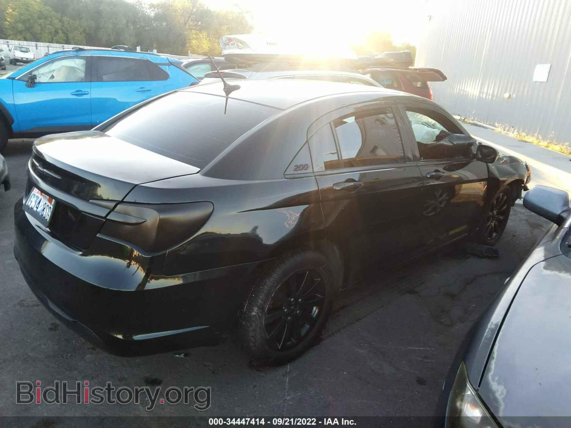 2013 CHRYSLER 200 - VIN: 1C3CCBBG4DN527630 - Photo 4