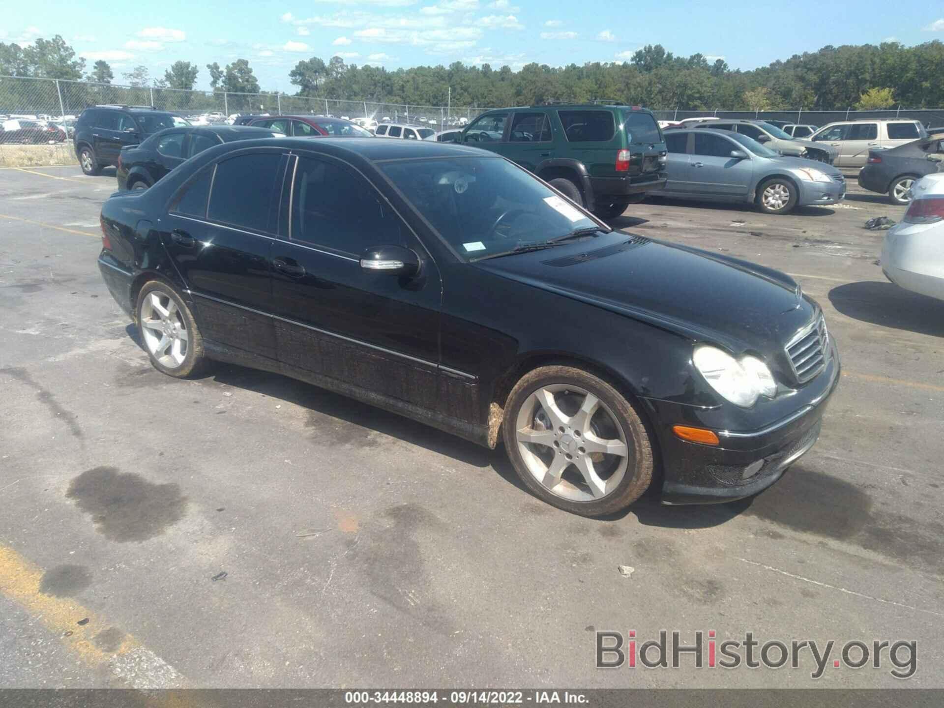 Photo WDBRF52H37F866707 - MERCEDES-BENZ C-CLASS 2007