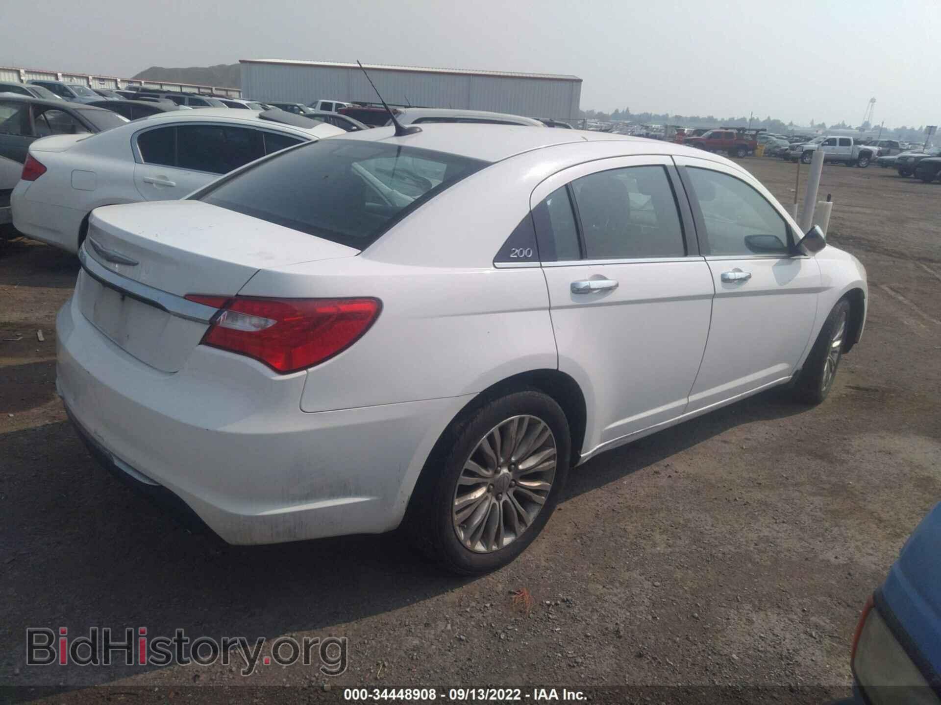 2011 CHRYSLER 200 - VIN: 1C3BC2FG2BN520811 - Photo 4