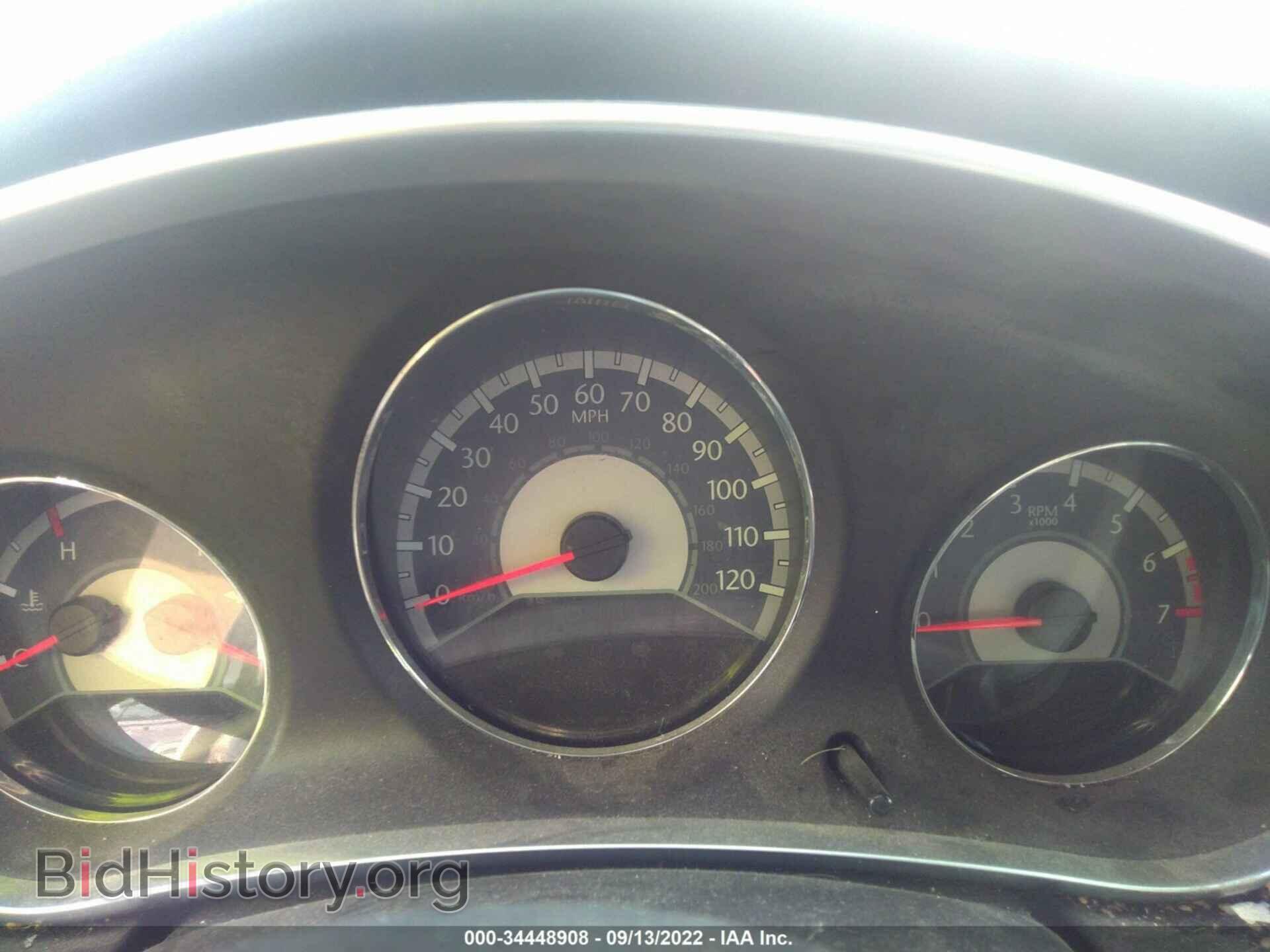 2011 CHRYSLER 200 - VIN: 1C3BC2FG2BN520811 - Photo 7