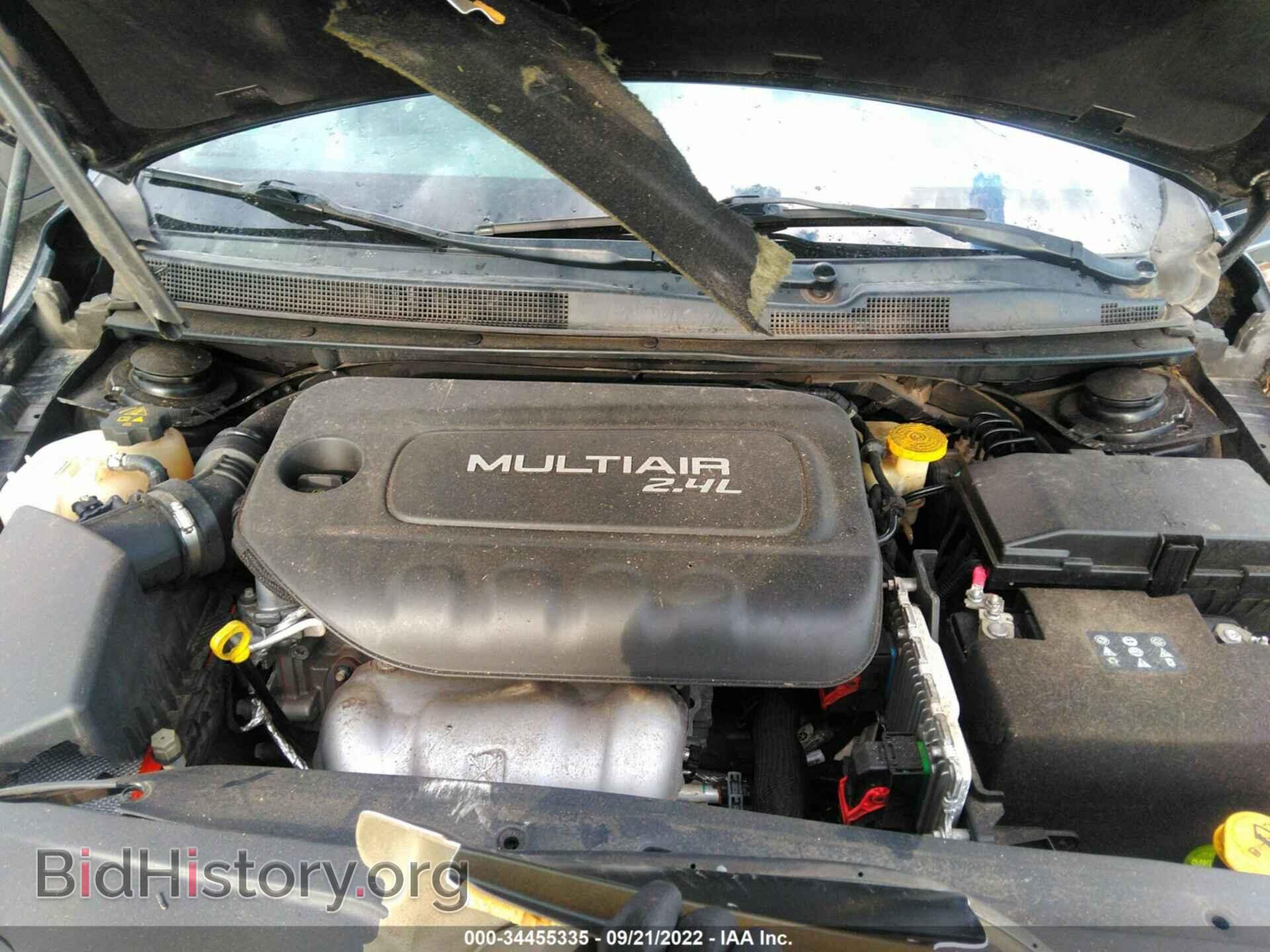 2015 CHRYSLER 200 - VIN: 1C3CCCAB0FN725796 - Фото 10