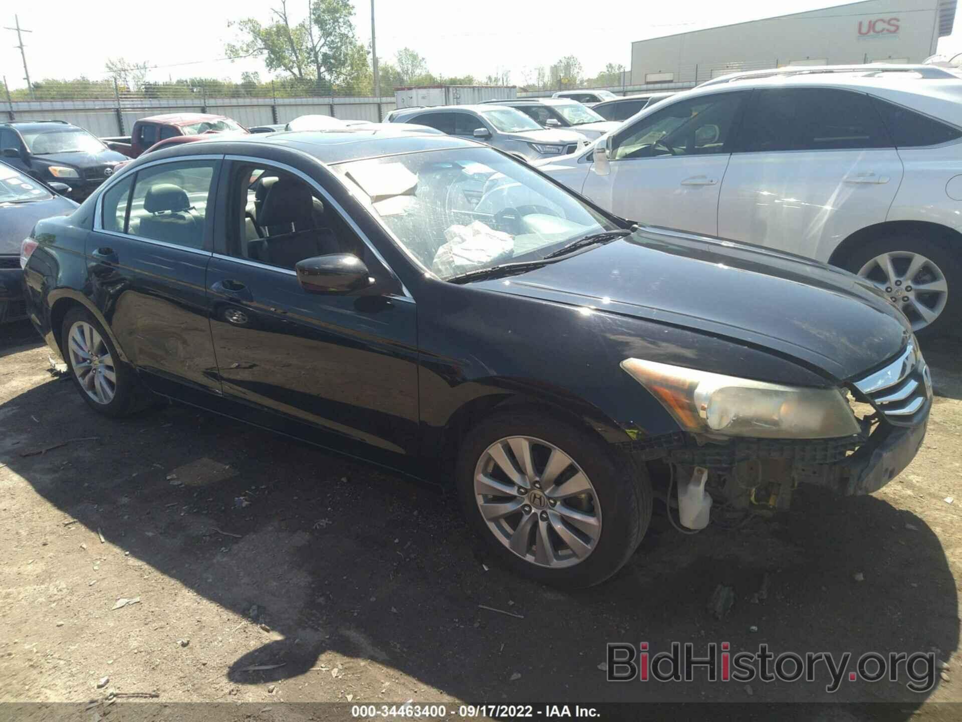 Photo 1HGCP2F80BA024377 - HONDA ACCORD SDN 2011