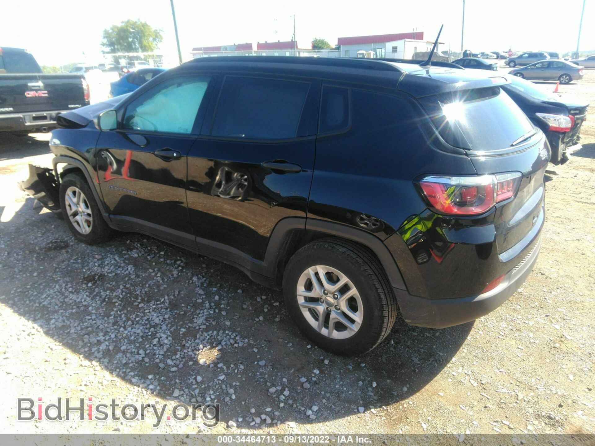 2017 JEEP COMPASS - VIN: 3C4NJCAB3HT682102 - Фото 3