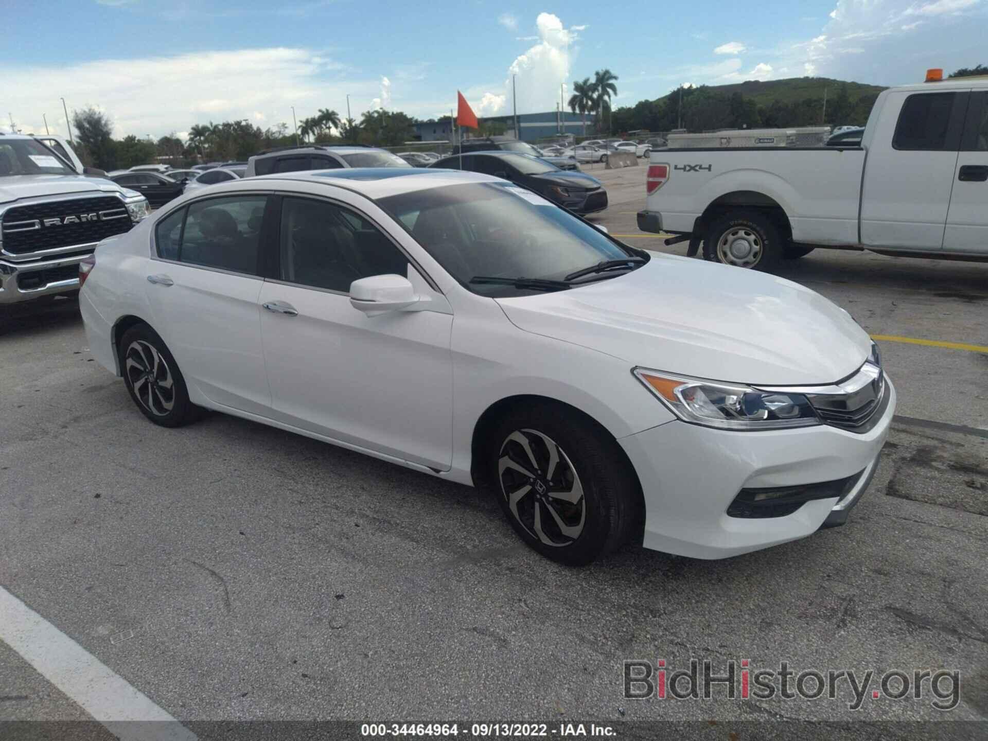 Photo 1HGCR2F73HA226298 - HONDA ACCORD SEDAN 2017