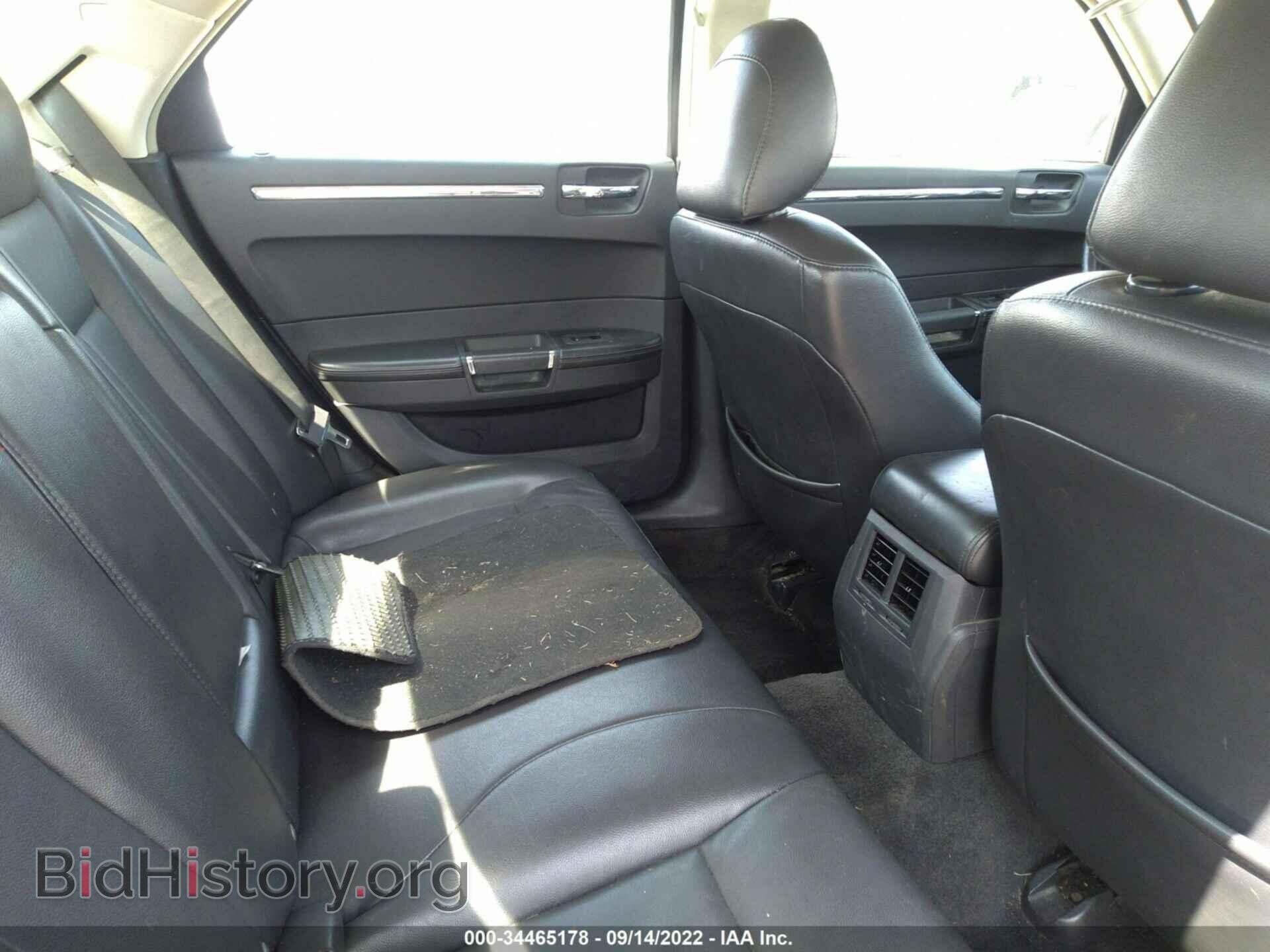 2010 CHRYSLER 300 - VIN: 2C3CA5CV2AH325670 - Фото 8