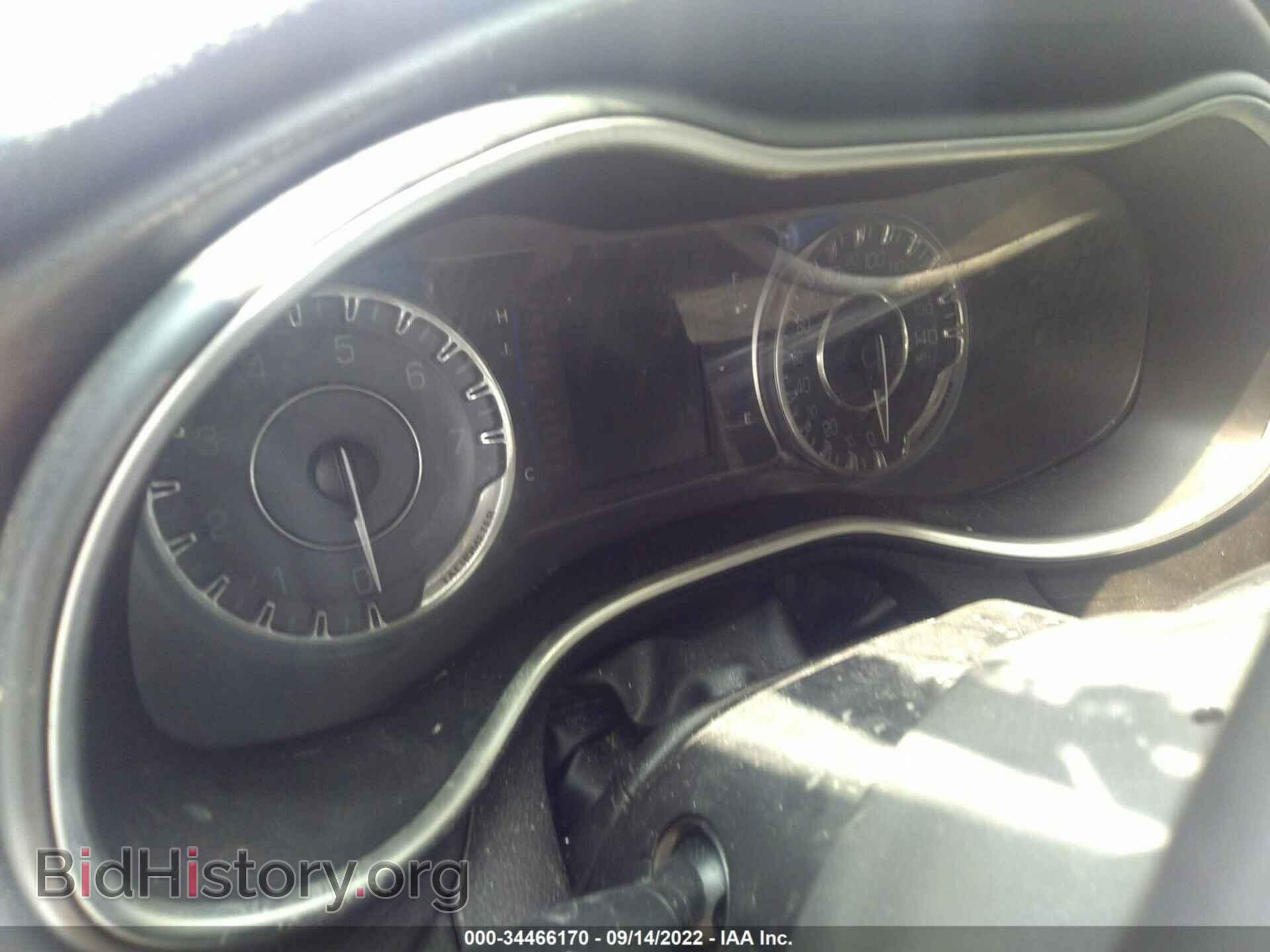 2016 CHRYSLER 200 - VIN: 1C3CCCAB6GN186294 - Фото 7
