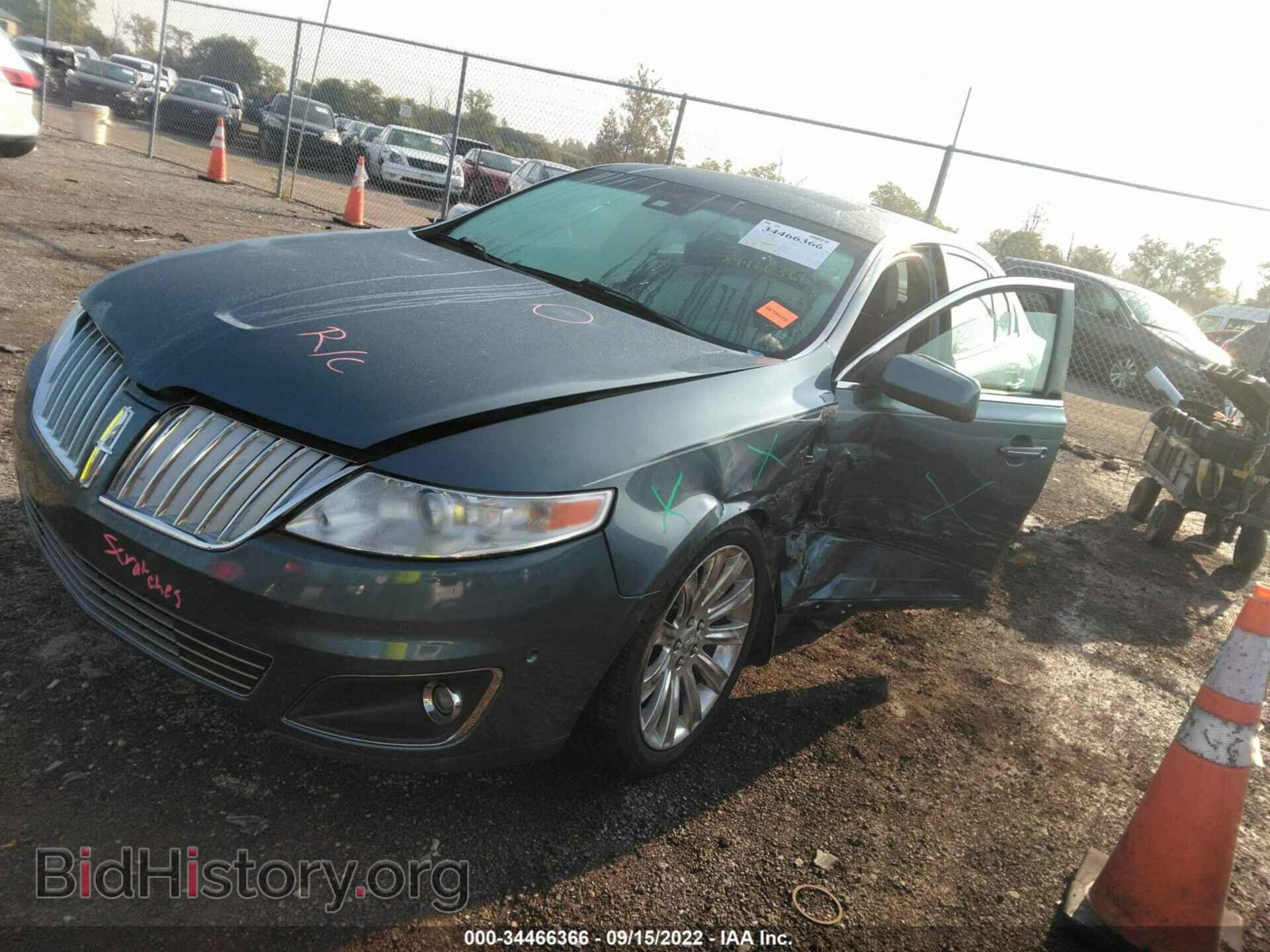 2010 LINCOLN MKS - VIN: 1LNHL9FT4AG607636 - Фото 2