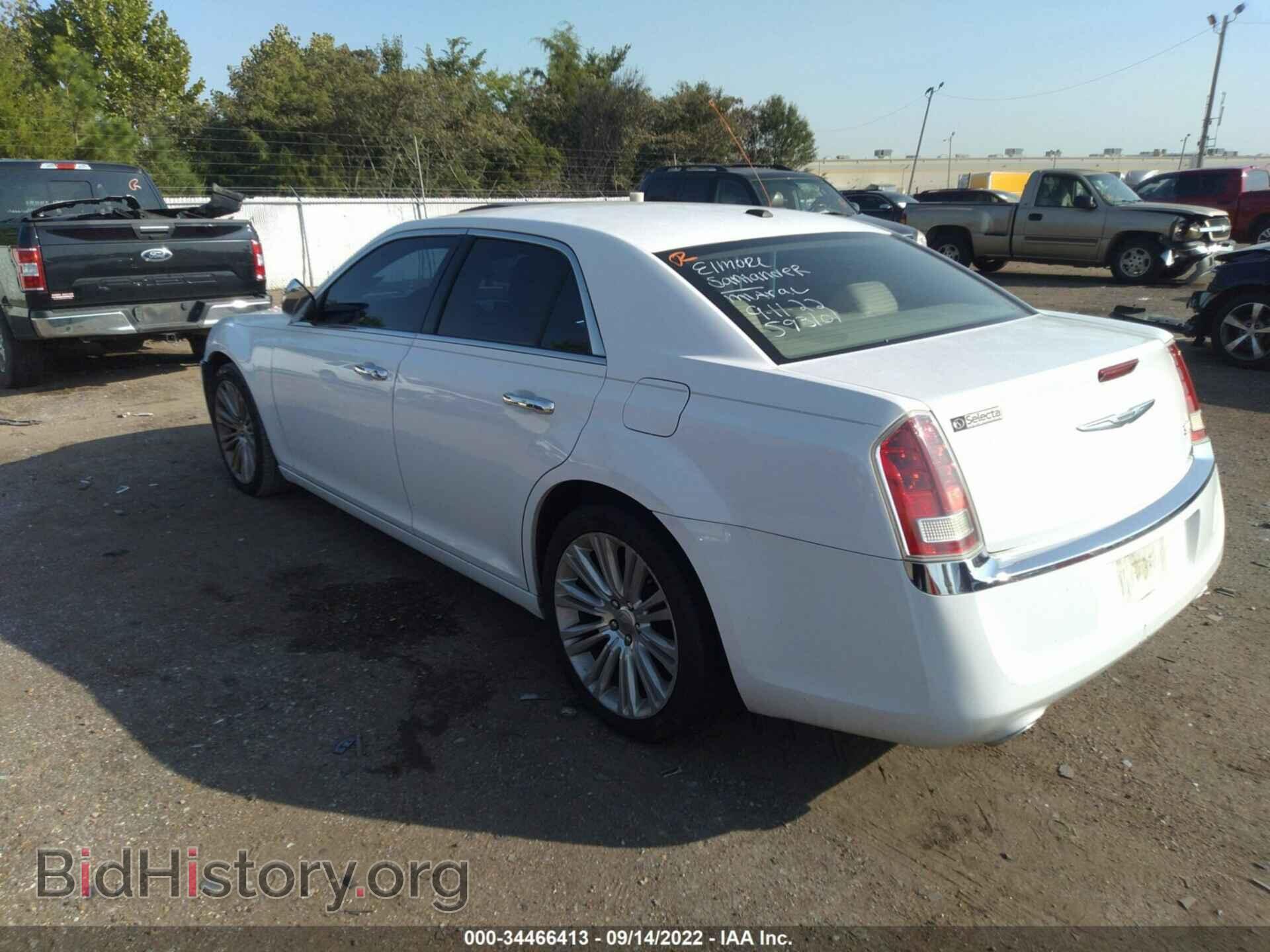 2011 CHRYSLER 300 - VIN: 2C3CA5CG5BH593101 - Фото 3