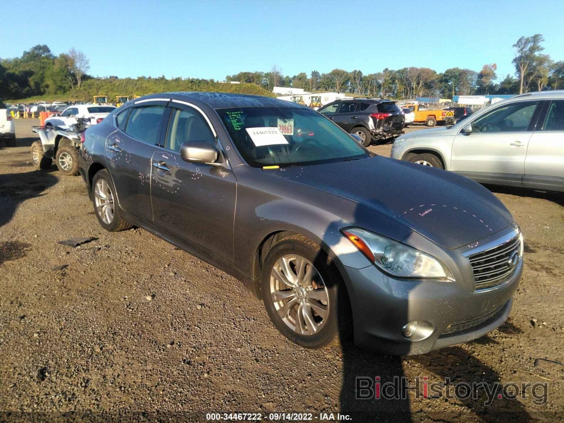 Photo JN1AY1AR3CM580229 - INFINITI M56 2012