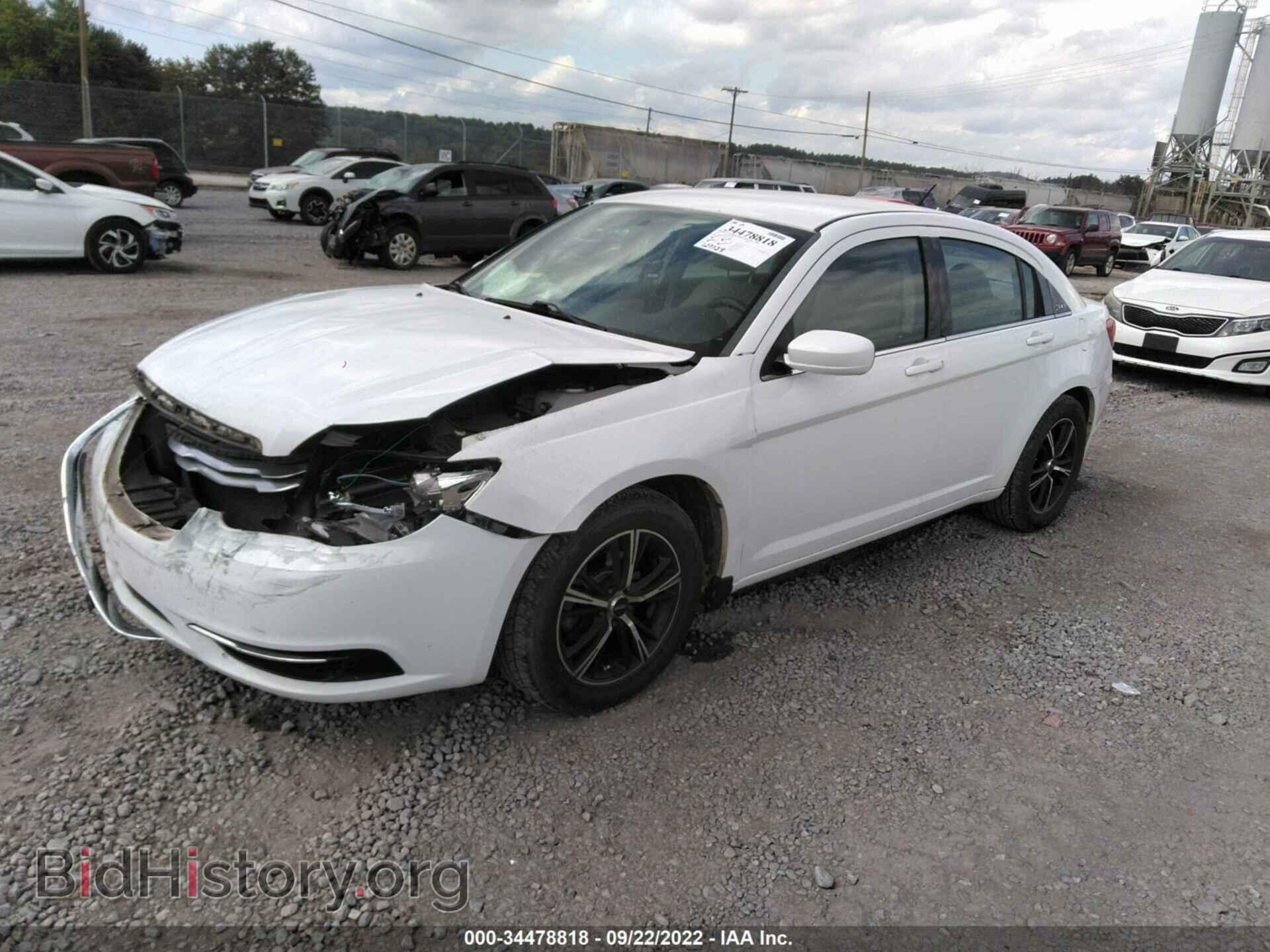 2014 CHRYSLER 200 - VIN: 1C3CCBAG8EN171122 - Фото 2