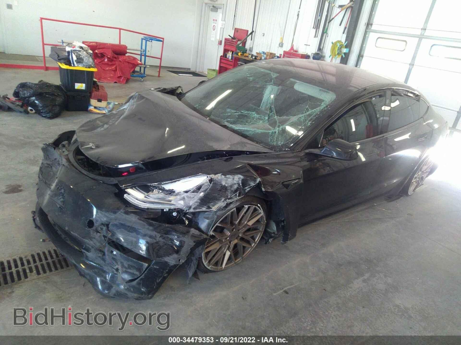 2018 TESLA MODEL 3 - VIN: 5YJ3E1EA4JF176462 - Photo 2