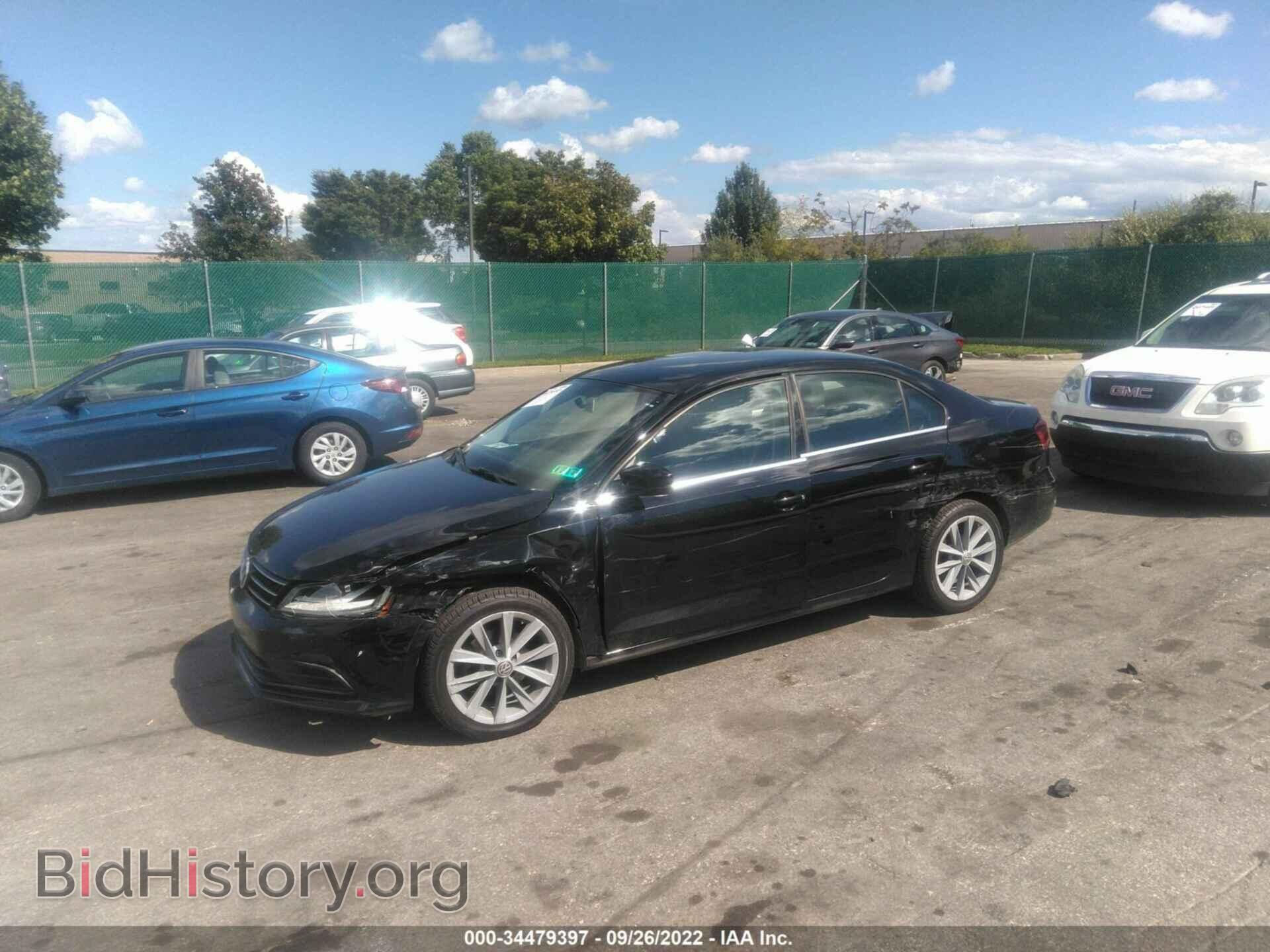 2017 VOLKSWAGEN JETTA - VIN: 3VW2B7AJ8HM301088 - Фото 2