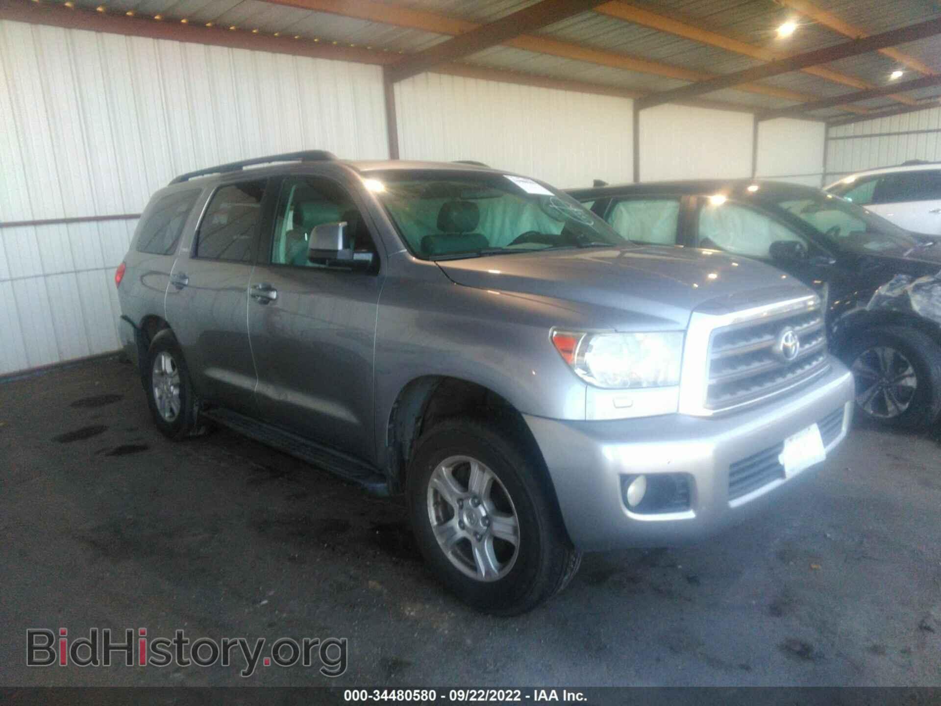 Photo 5TDBY5G16BS040645 - TOYOTA SEQUOIA 2011