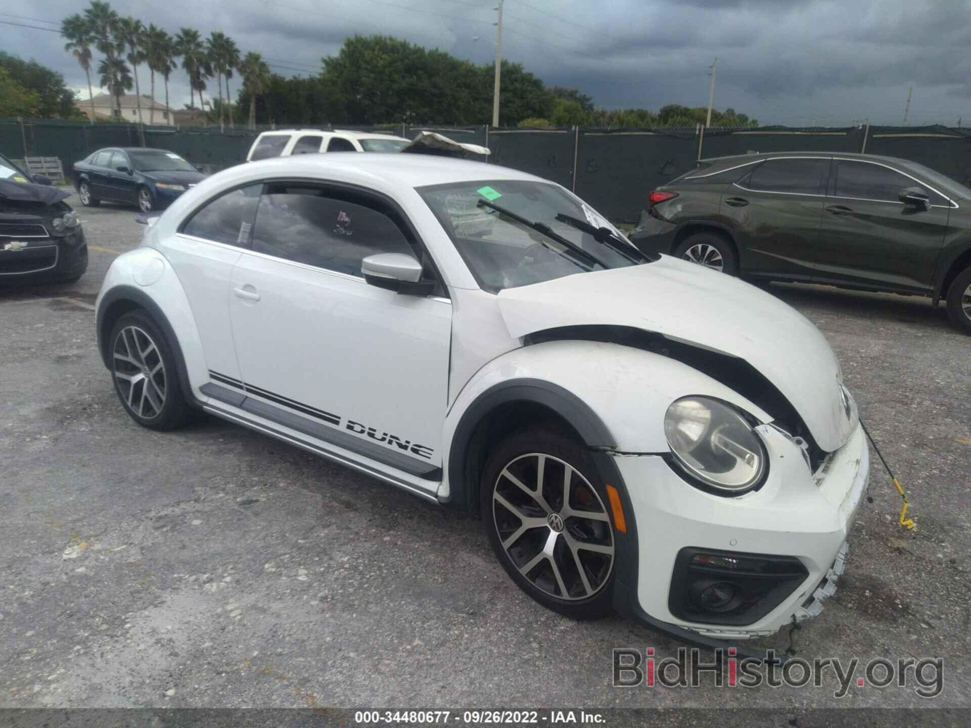 Photo 3VWS17AT7GM633736 - VOLKSWAGEN BEETLE COUPE 2016