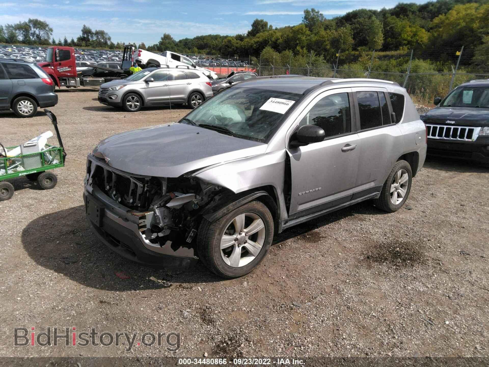 2017 JEEP COMPASS - VIN: 1C4NJDBB5HD106876 - Photo 2