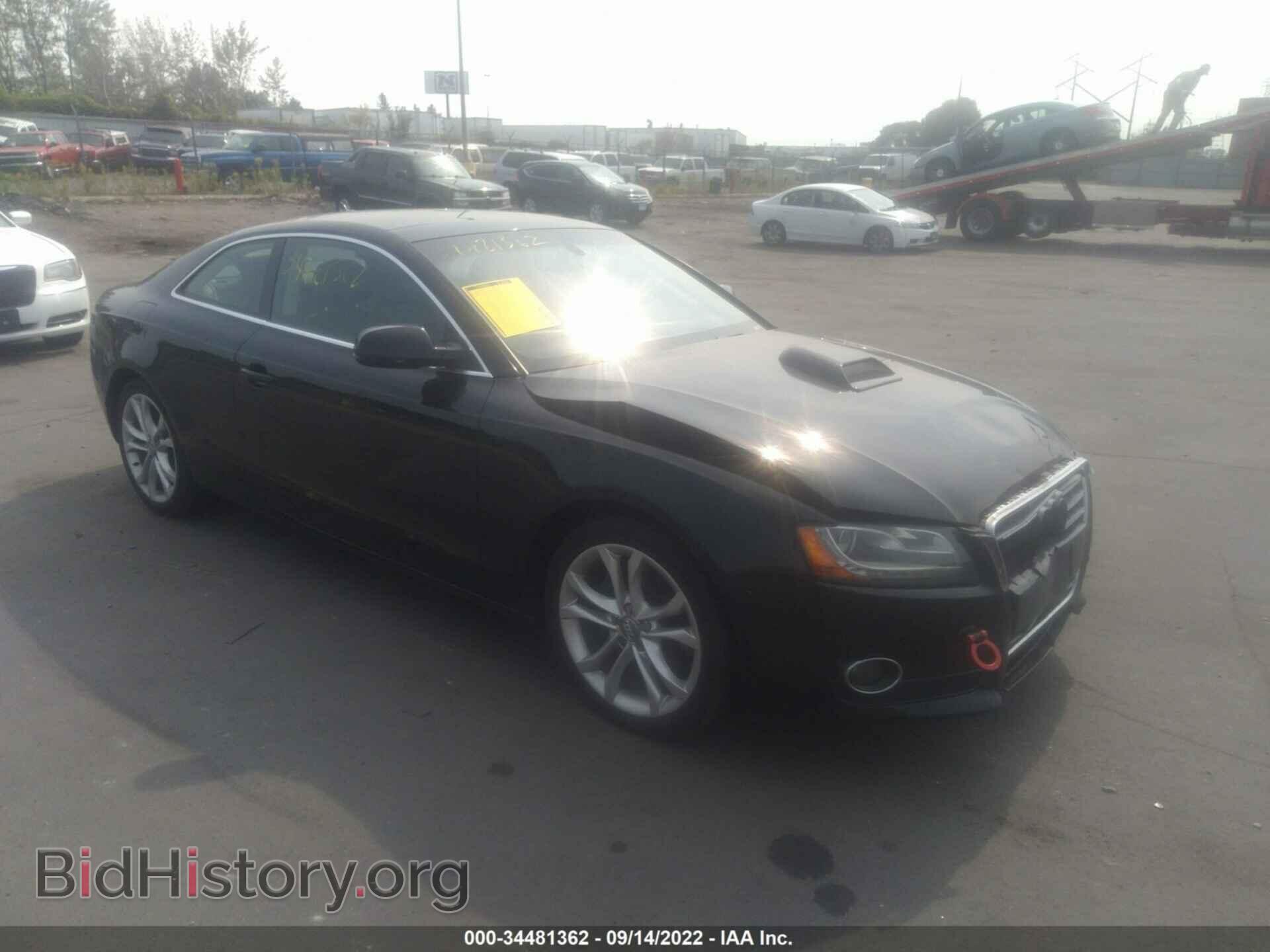 Photo WAULFAFRXBA064144 - AUDI A5 2011
