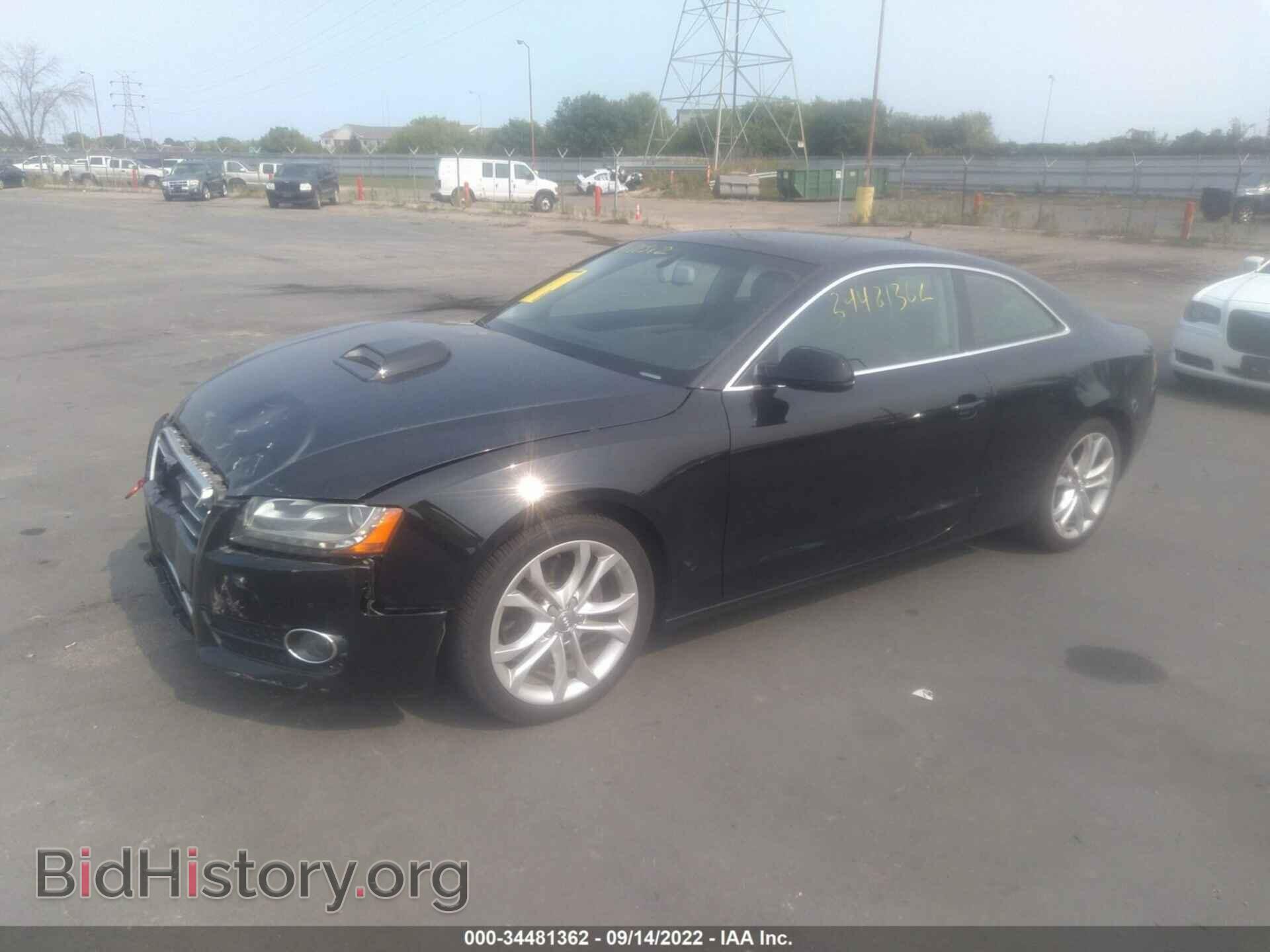 2011 AUDI A5 - VIN: WAULFAFRXBA064144 - Фото 2