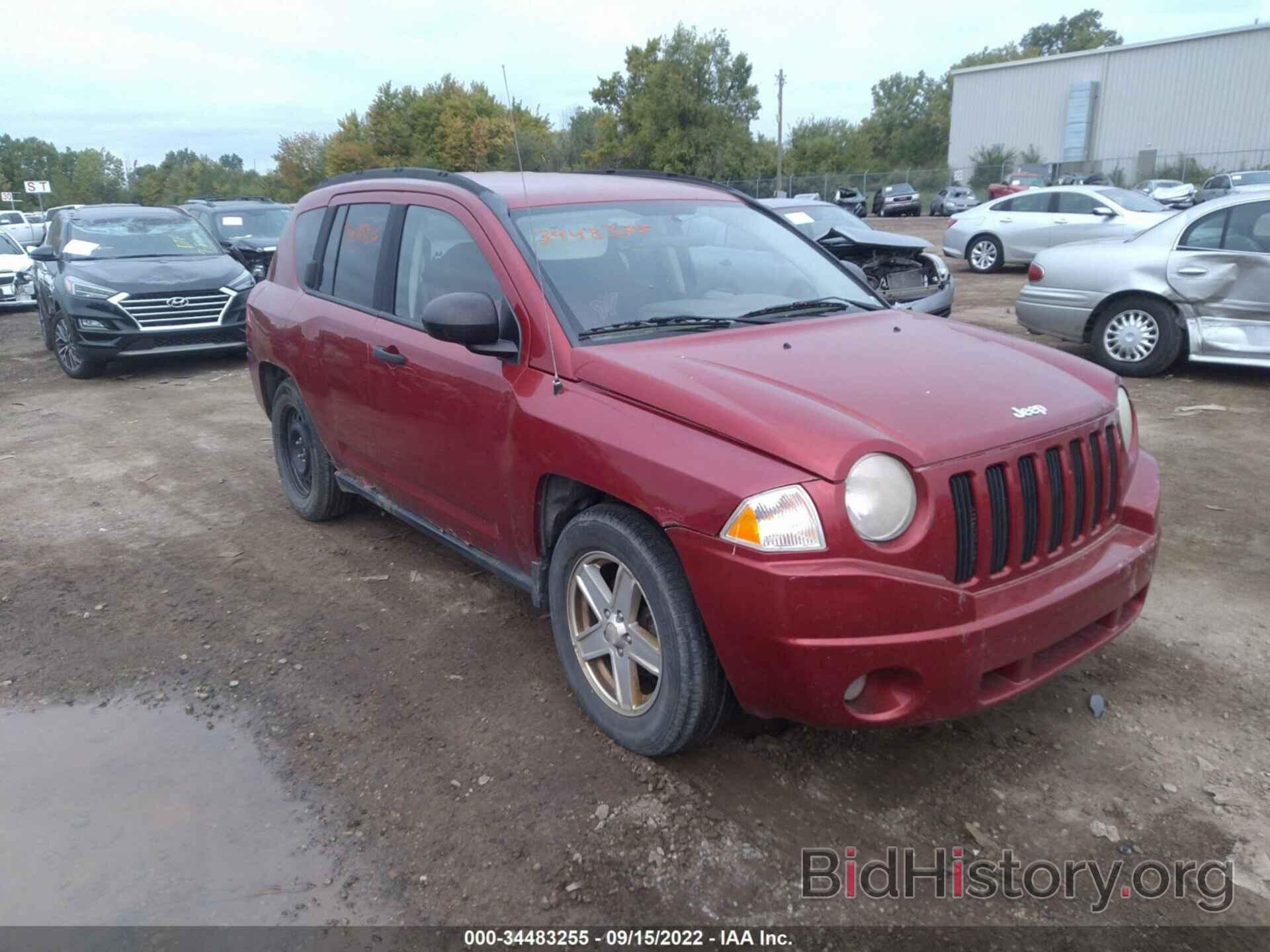 Фотография 1J8FT47W97D108129 - JEEP COMPASS 2007