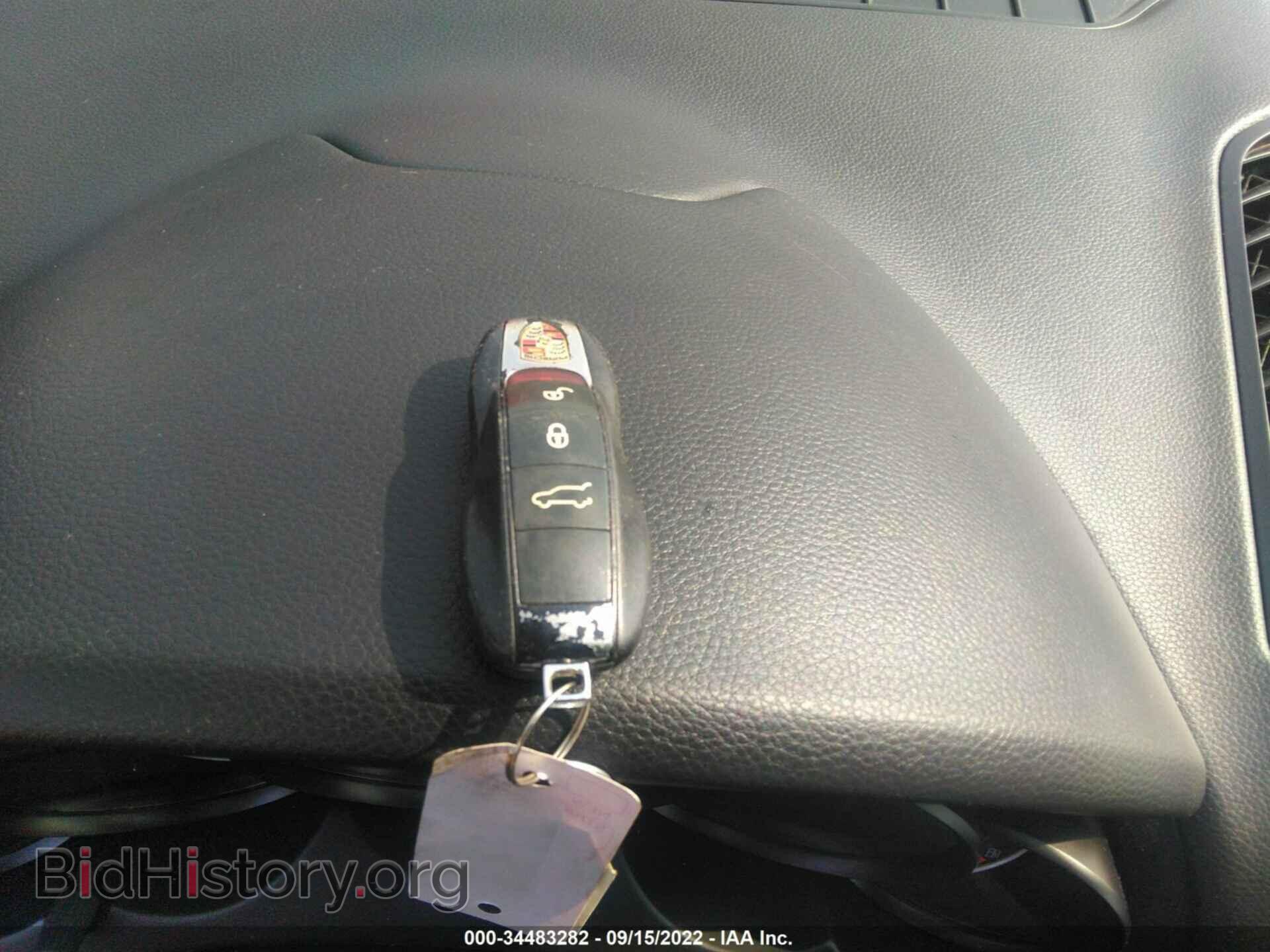 2011 PORSCHE CAYENNE - VIN: WP1AB2A25BLA44294 - Photo 11