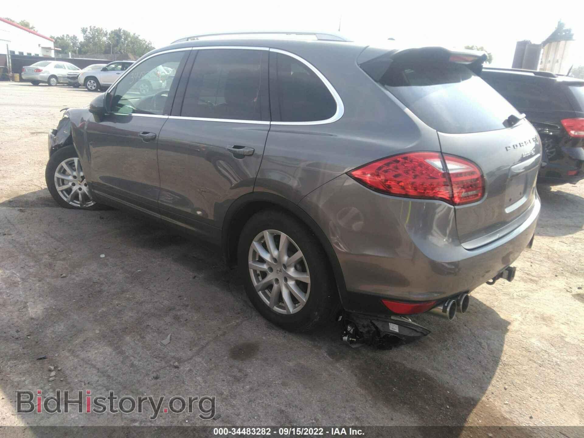 2011 PORSCHE CAYENNE - VIN: WP1AB2A25BLA44294 - Photo 3