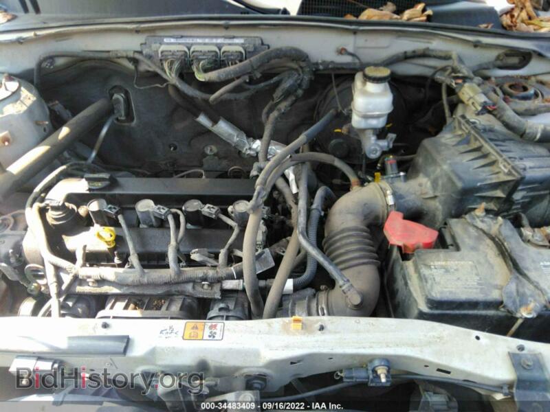 2010 Ford ESCAPE (VIN 1FMCU9C75AKD46979) — photo 10 of 11
