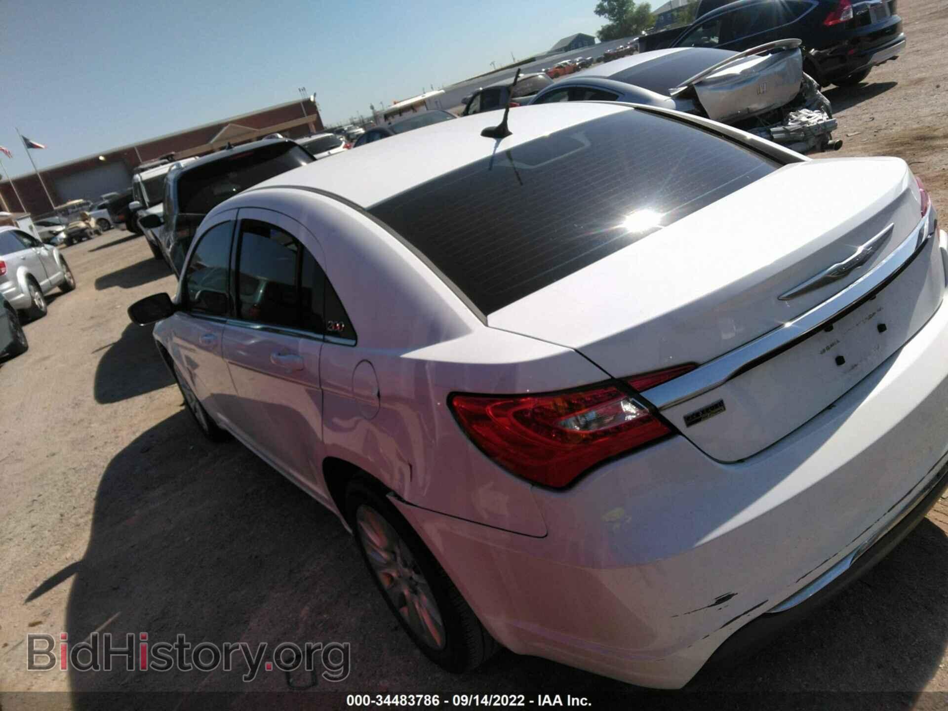 2013 CHRYSLER 200 - VIN: 1C3CCBAG4DN590020 - Фото 3