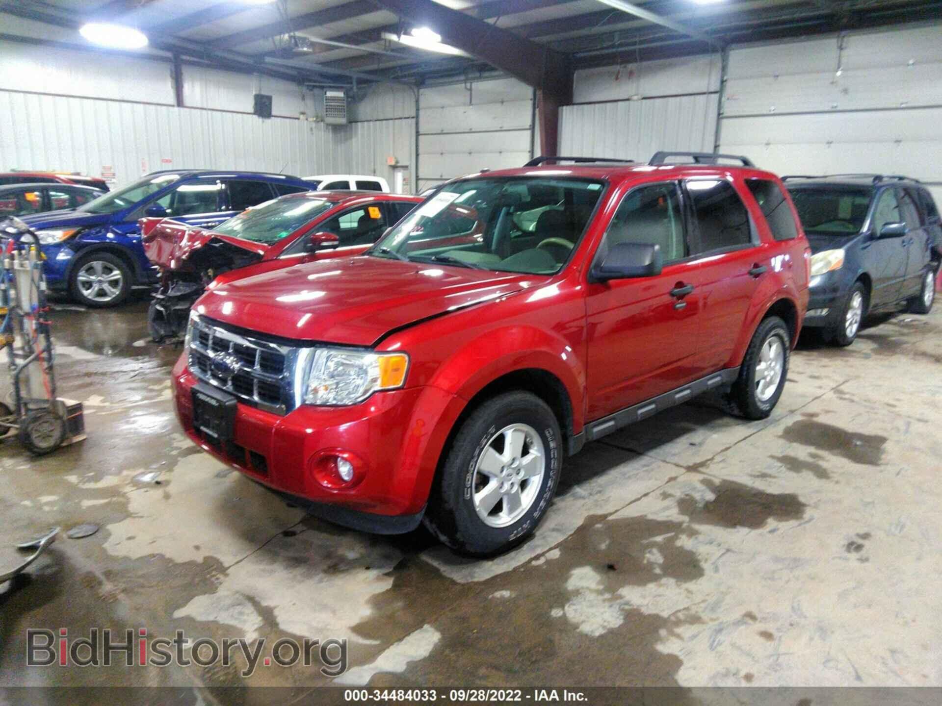 2009 FORD ESCAPE - VIN: 1FMCU93G89KA20833 - Фото 2