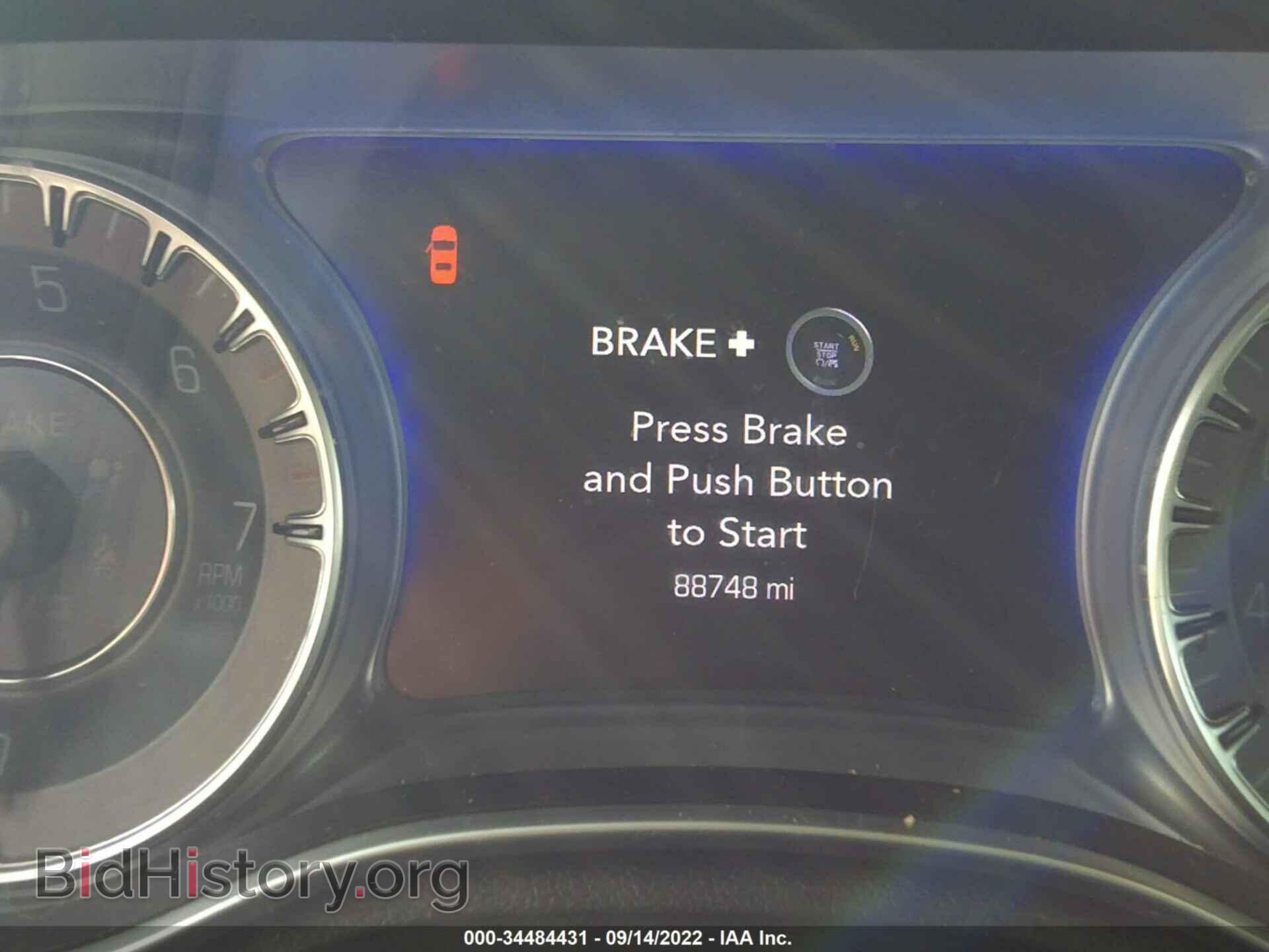 2018 CHRYSLER 300 - VIN: 2C3CCAEG8JH148656 - Фото 7