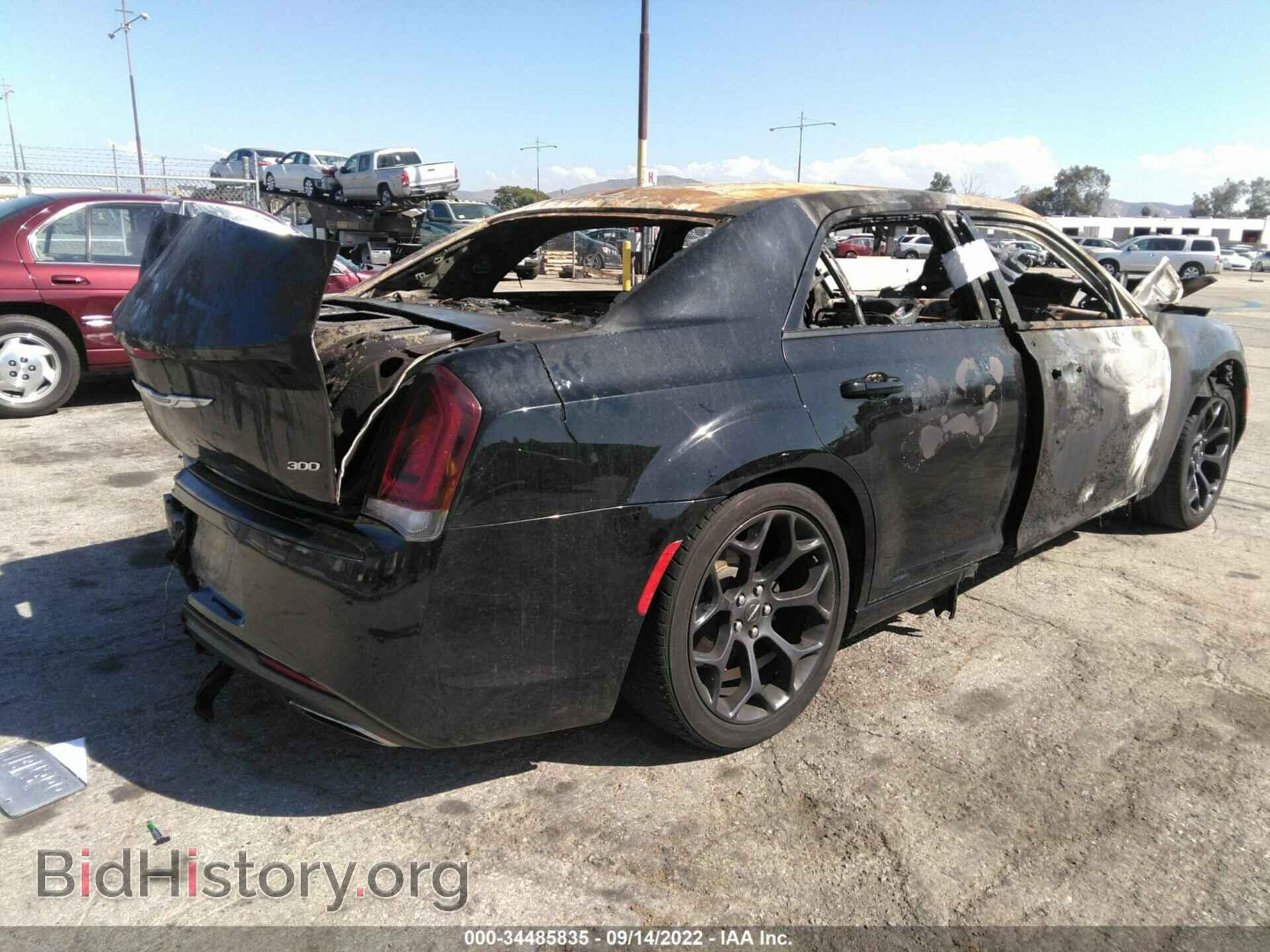 2019 CHRYSLER 300 - VIN: 2C3CCAAG9KH738677 - Фото 4
