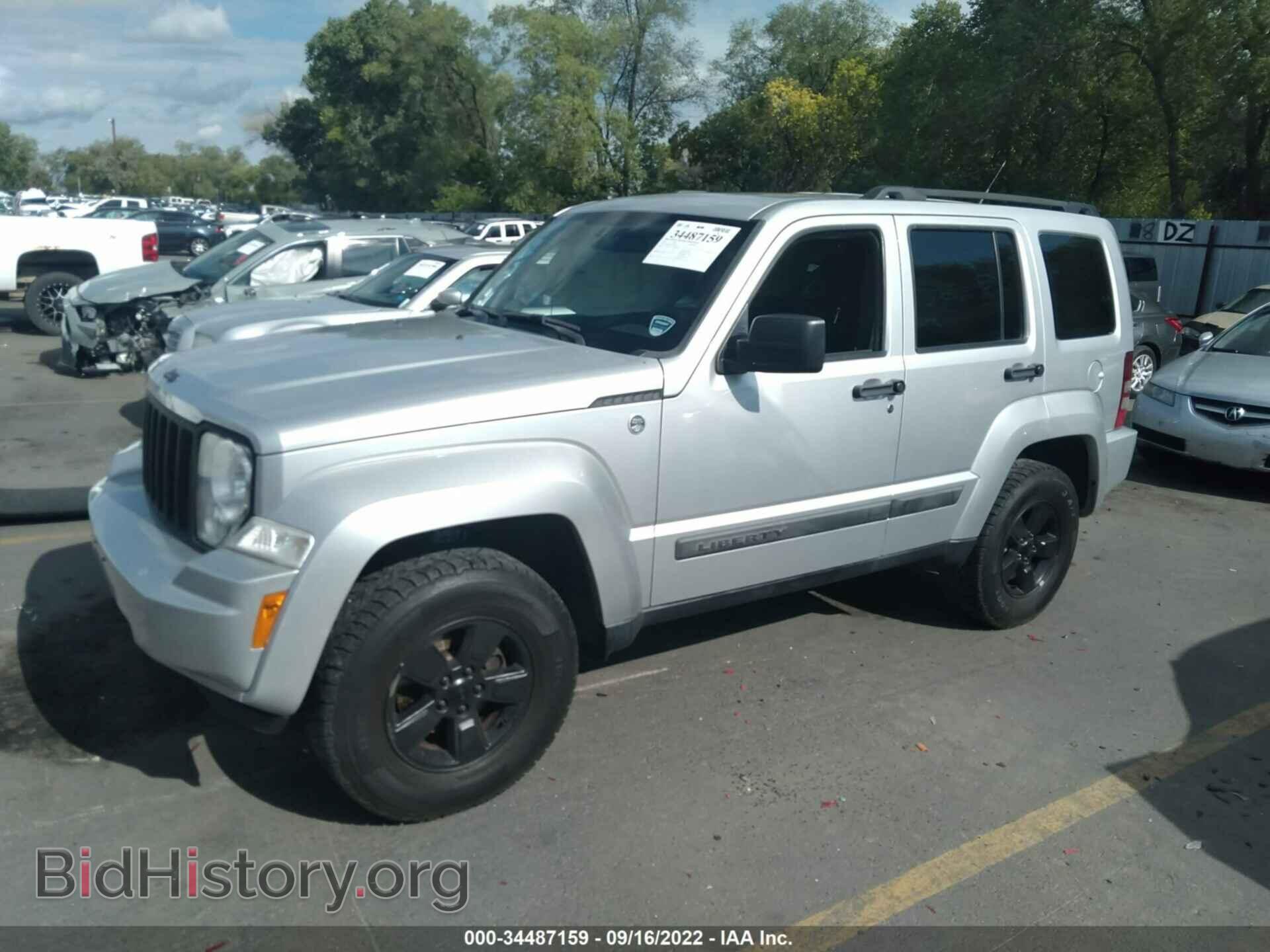 2011 JEEP LIBERTY - VIN: 1J4PN2GK7BW553838 - Фото 2