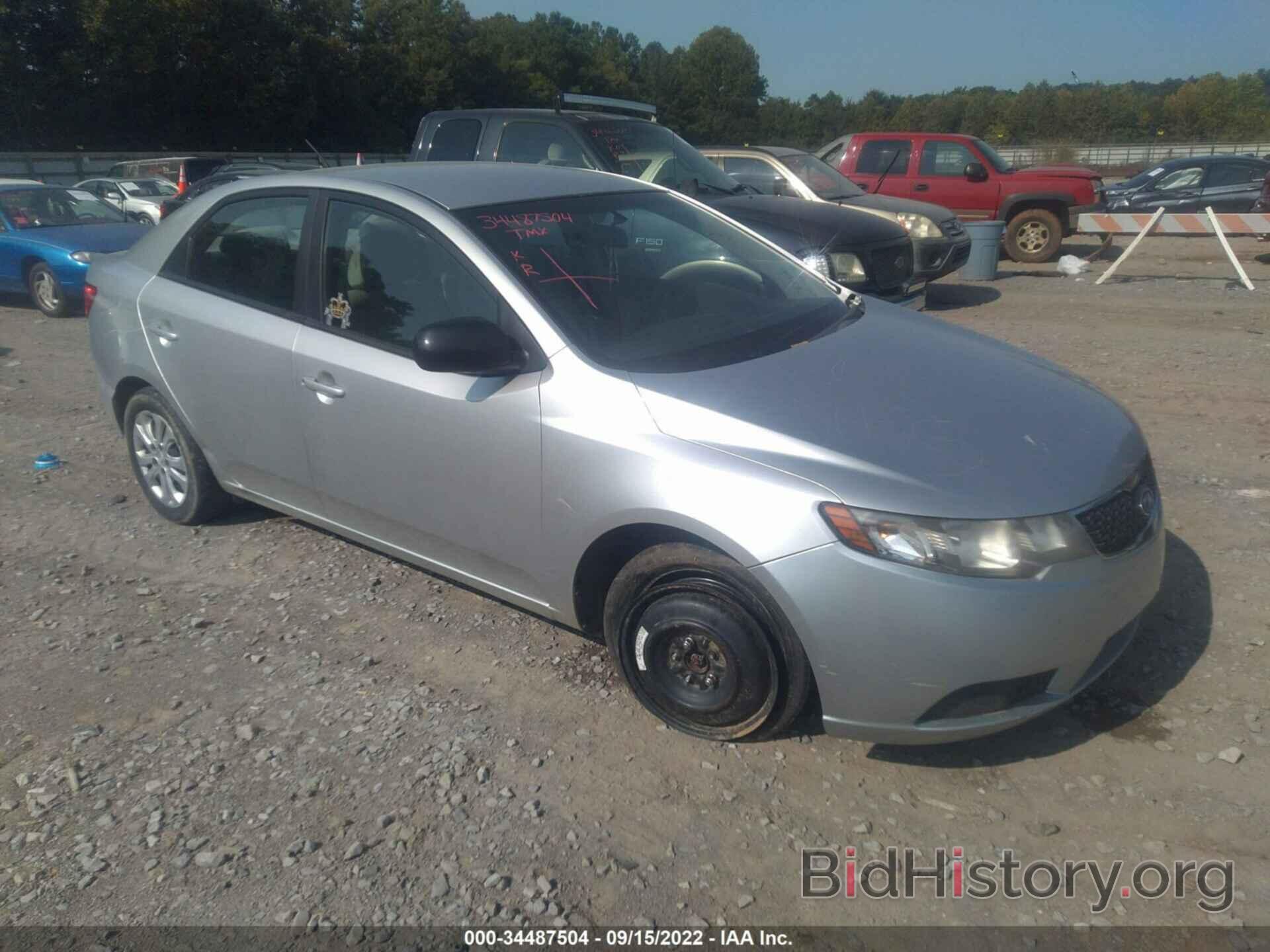 Photo KNAFT4A25C5594548 - KIA FORTE 2012