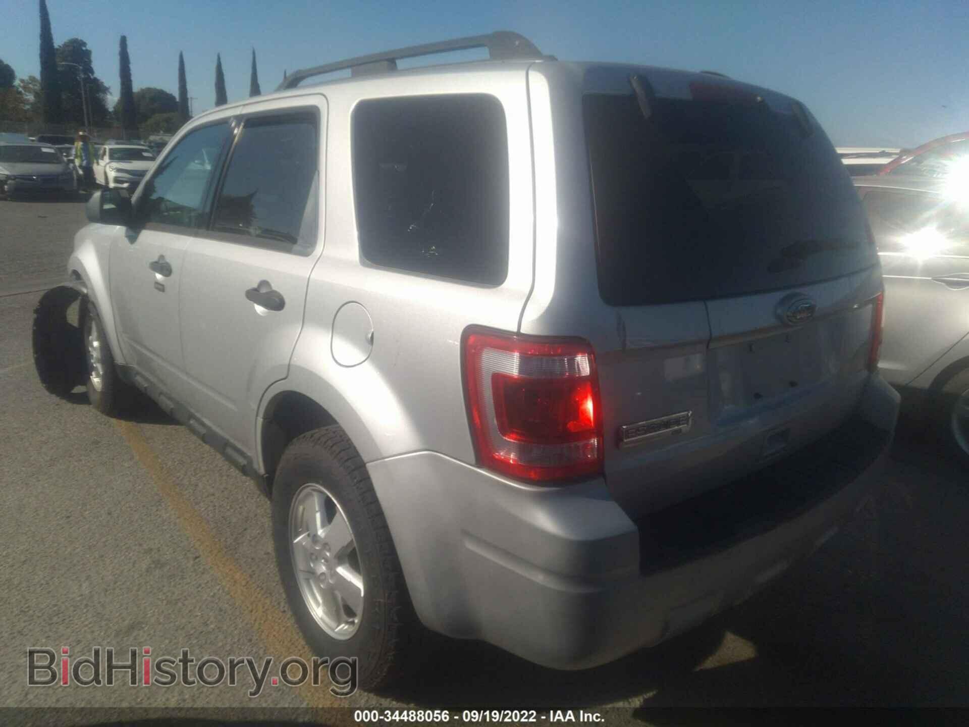 2011 FORD ESCAPE - VIN: 1FMCU0D71BKB59704 - Фото 3