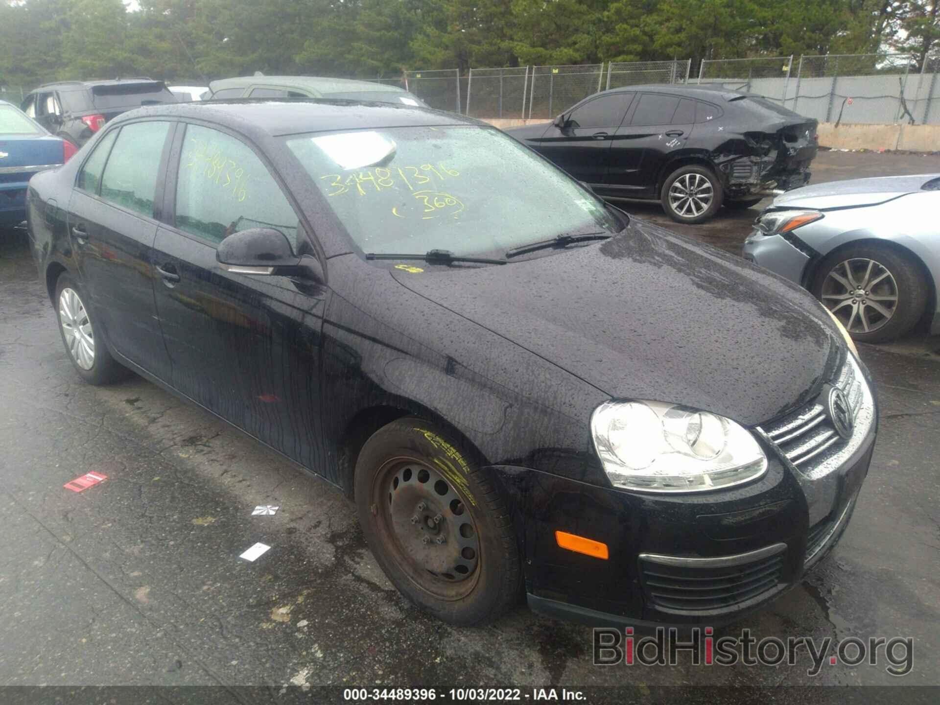 Photo 3VWJZ7AJ3AM098558 - VOLKSWAGEN JETTA SEDAN 2010