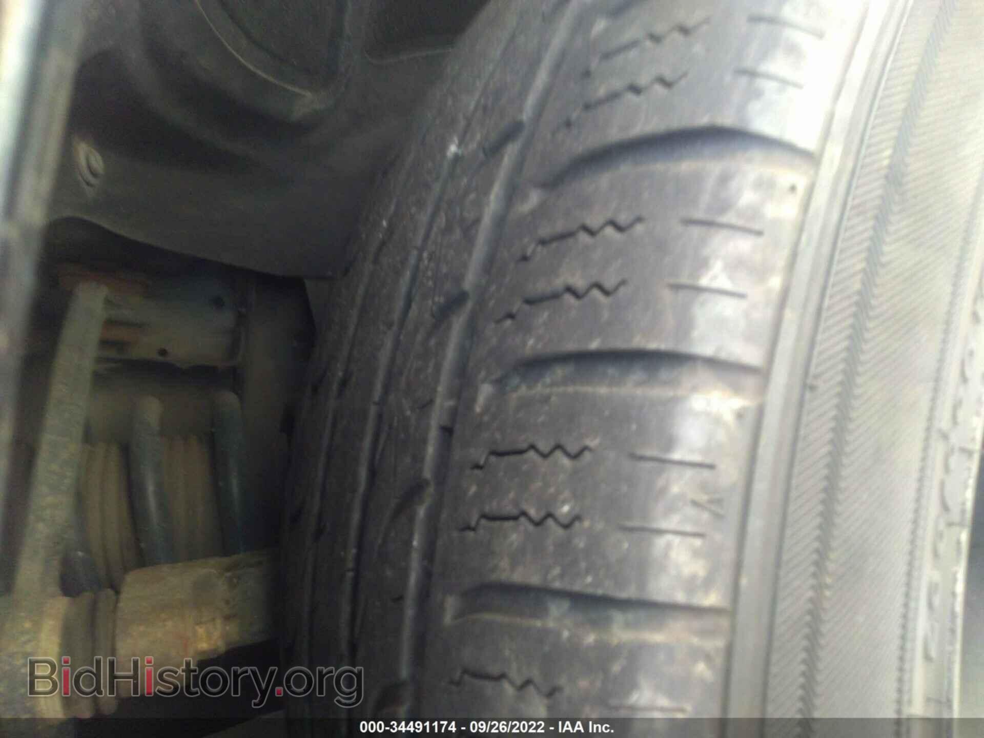 2016 CHRYSLER 300 - VIN: 2C3CCAGG5GH136390 - Фото 12