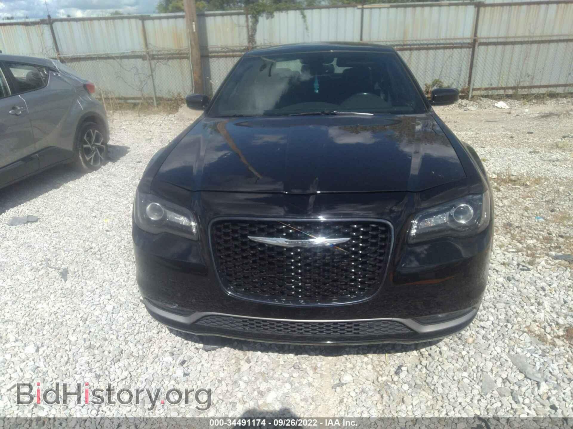 2016 CHRYSLER 300 - VIN: 2C3CCAGG5GH136390 - Фото 6