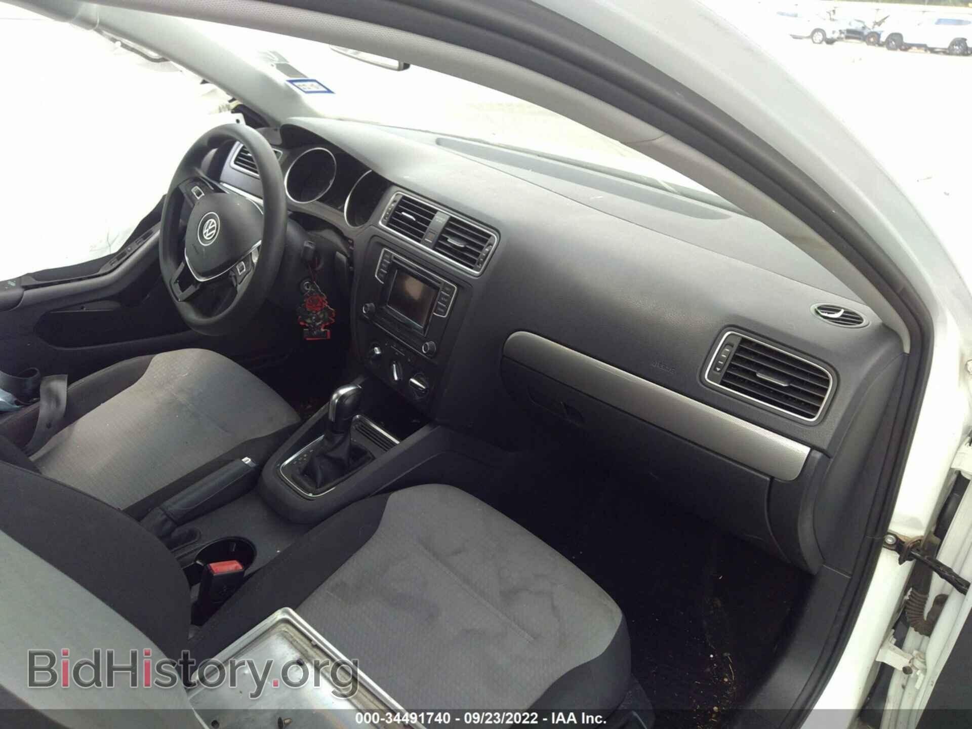 2017 VOLKSWAGEN JETTA - VIN: 3VW2B7AJ8HM374915 - Фото 5