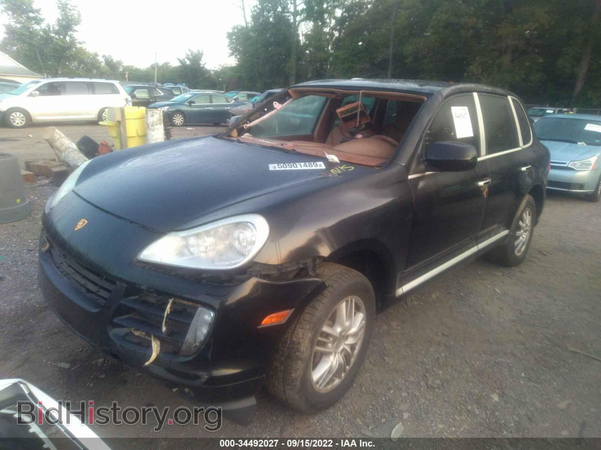 2010 PORSCHE CAYENNE - VIN: WP1AA2AP1ALA06364 - Photo 2