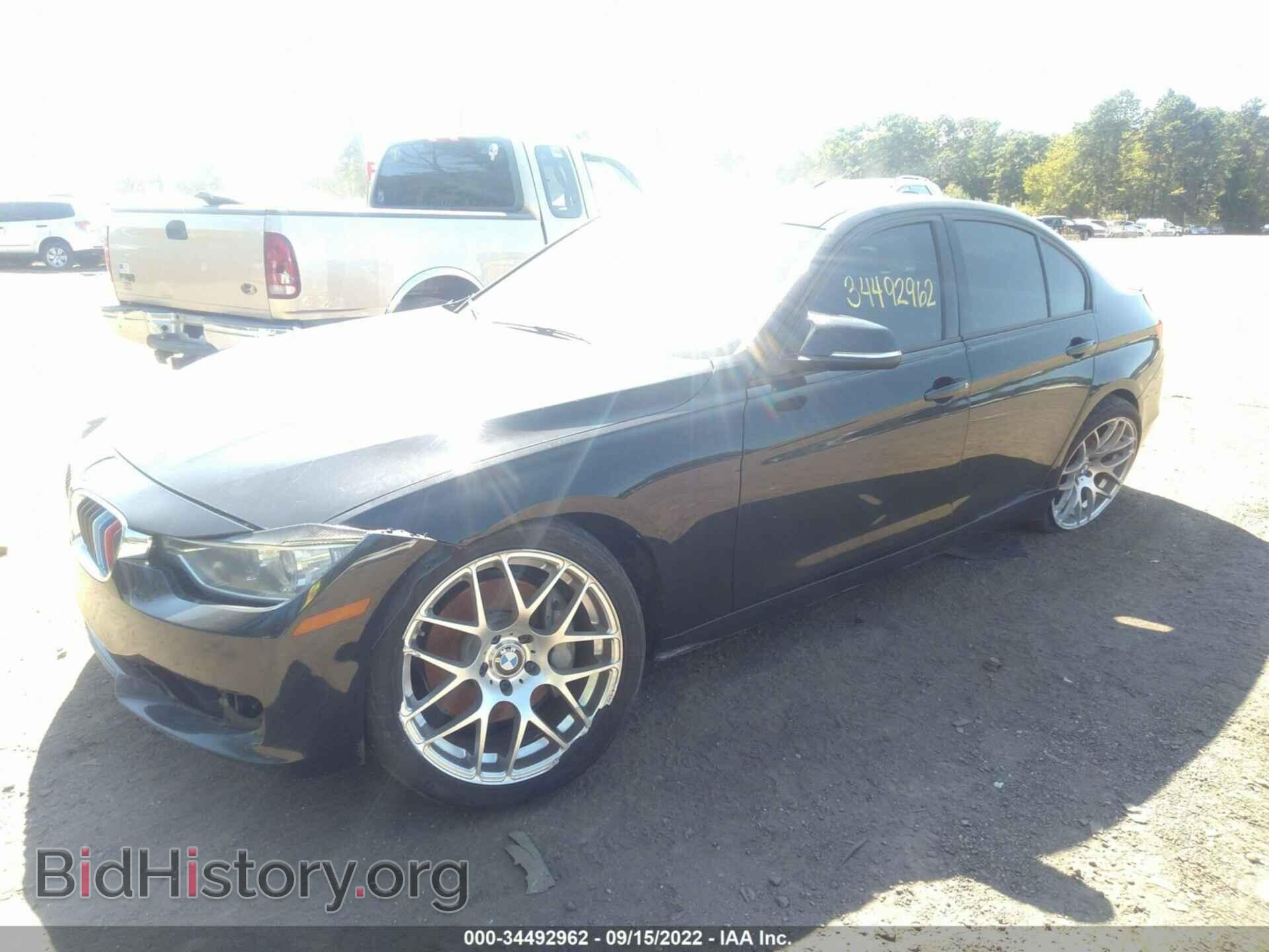 2012 BMW 3 SERIES - VIN: WBA3A9C52CF077862 - Фото 2