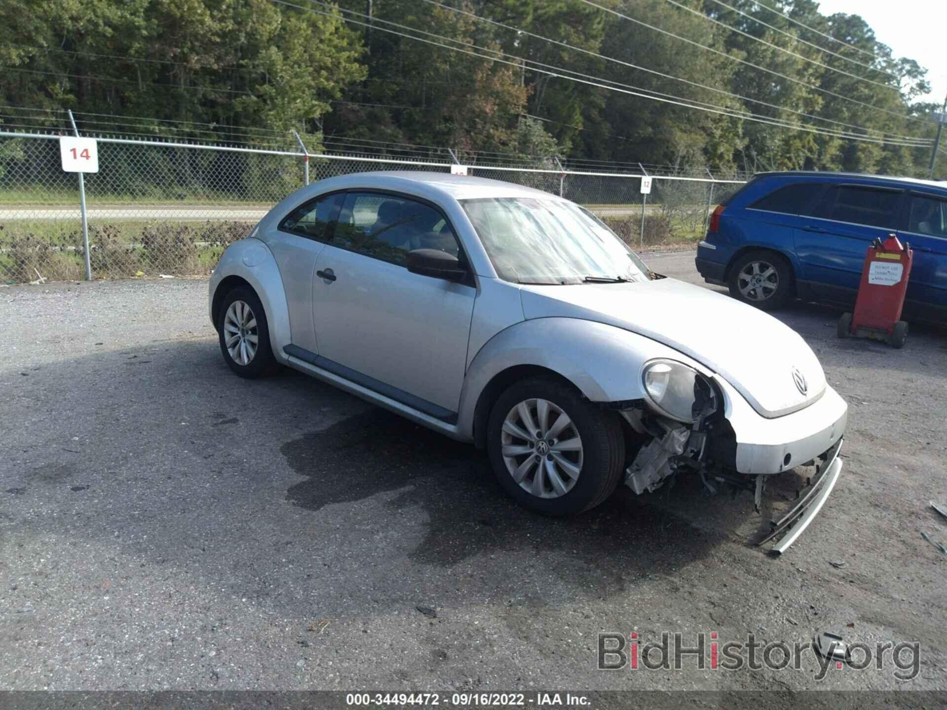 Photo 3VWFP7AT7EM606582 - VOLKSWAGEN BEETLE COUPE 2014