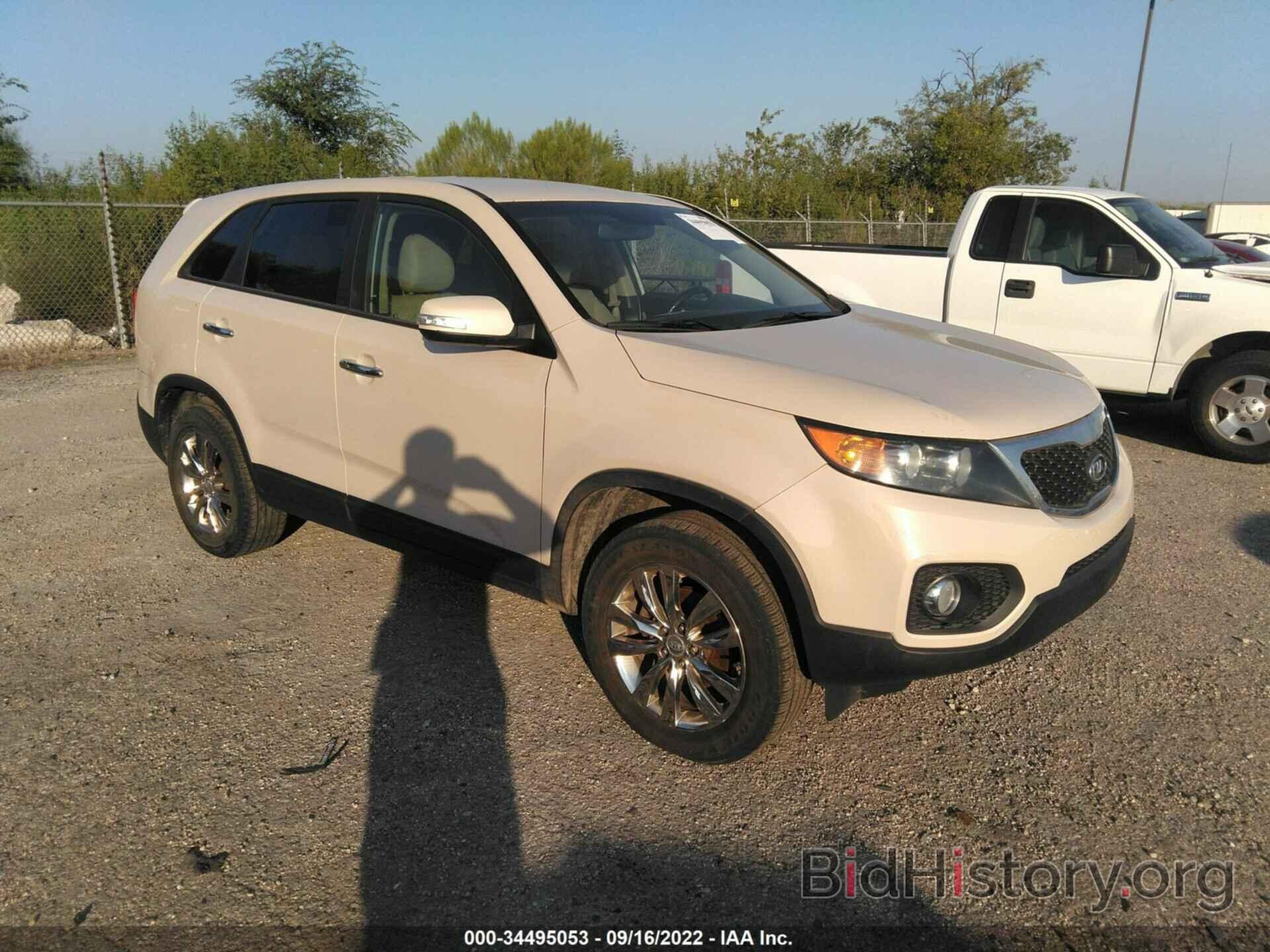 Photo 5XYKU4A29BG017316 - KIA SORENTO 2011